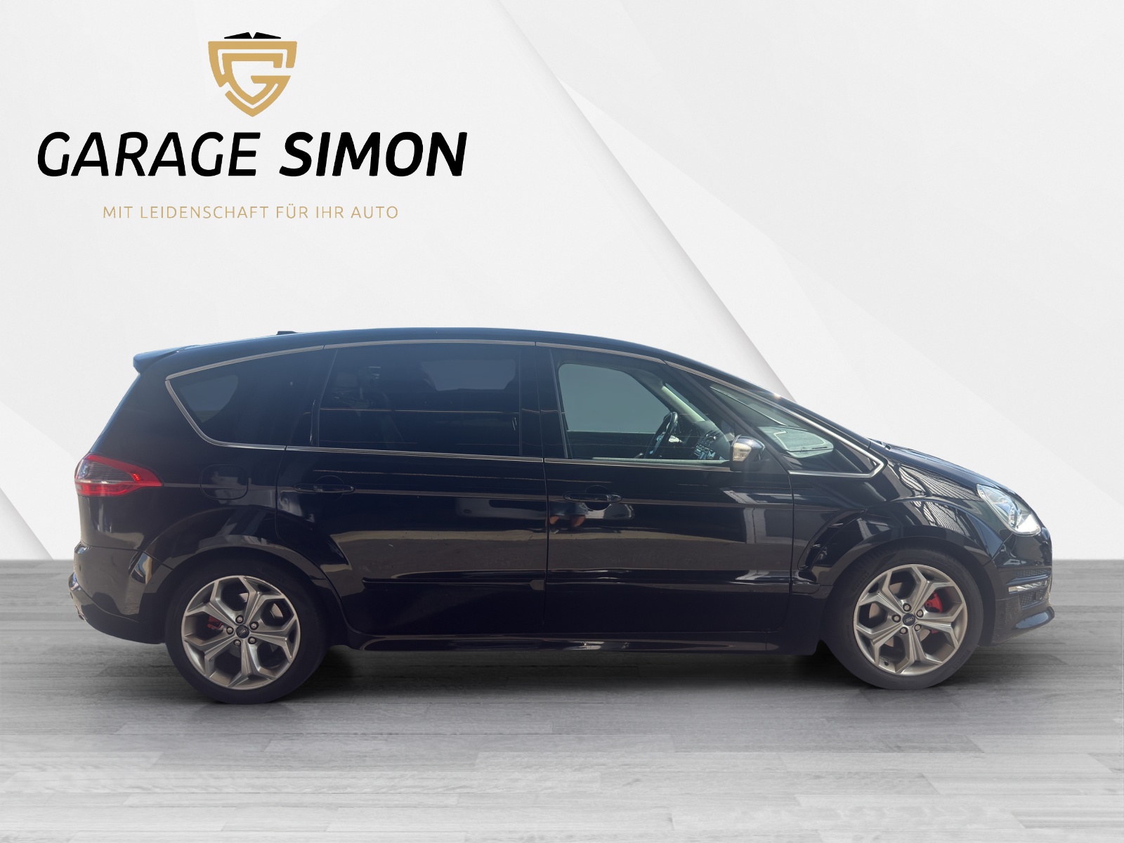 FORD S-Max 2.2 TDCi TitaniumS Automatic-showroom-element-3