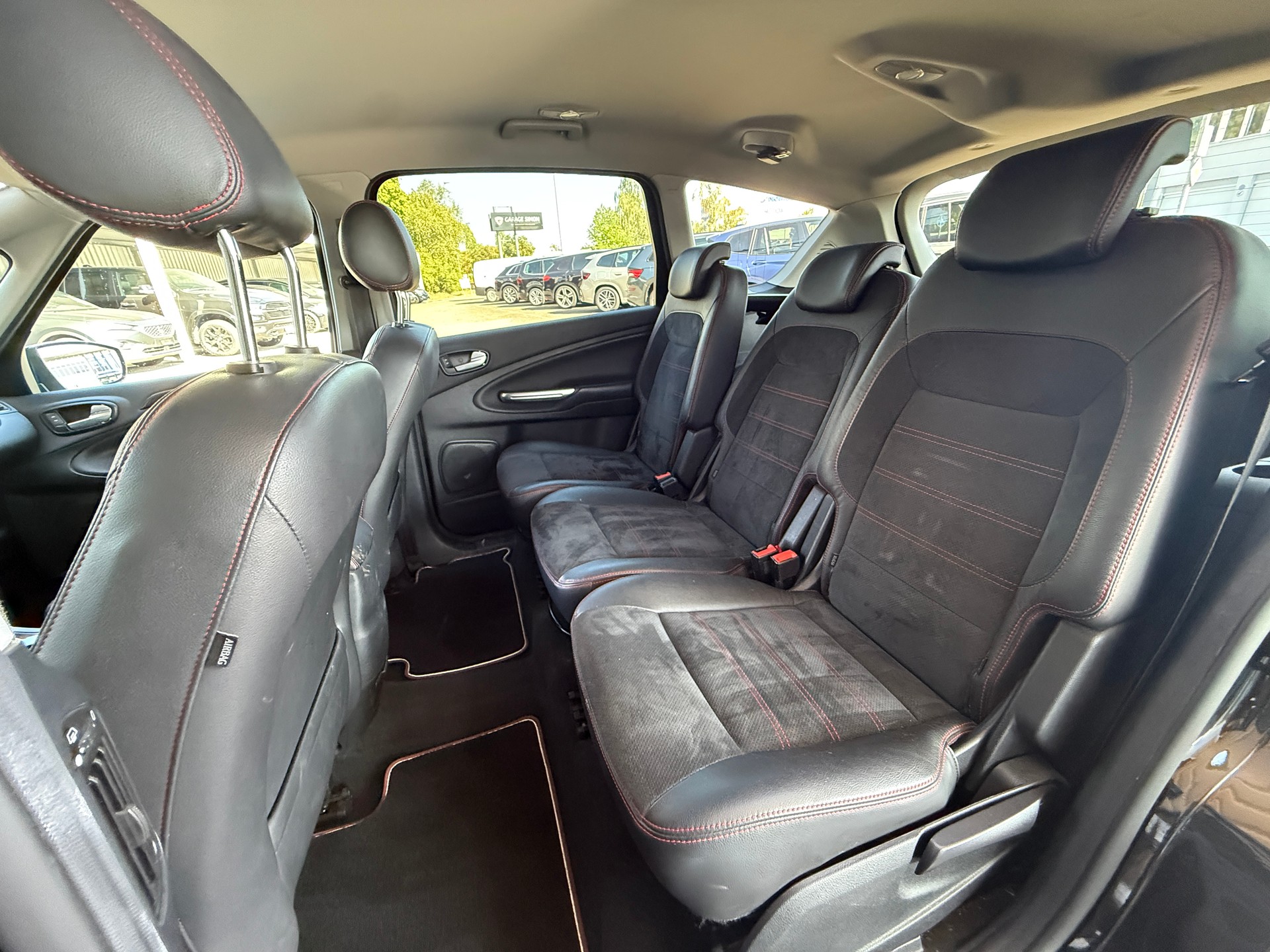 FORD S-Max 2.2 TDCi TitaniumS Automatic-image-15