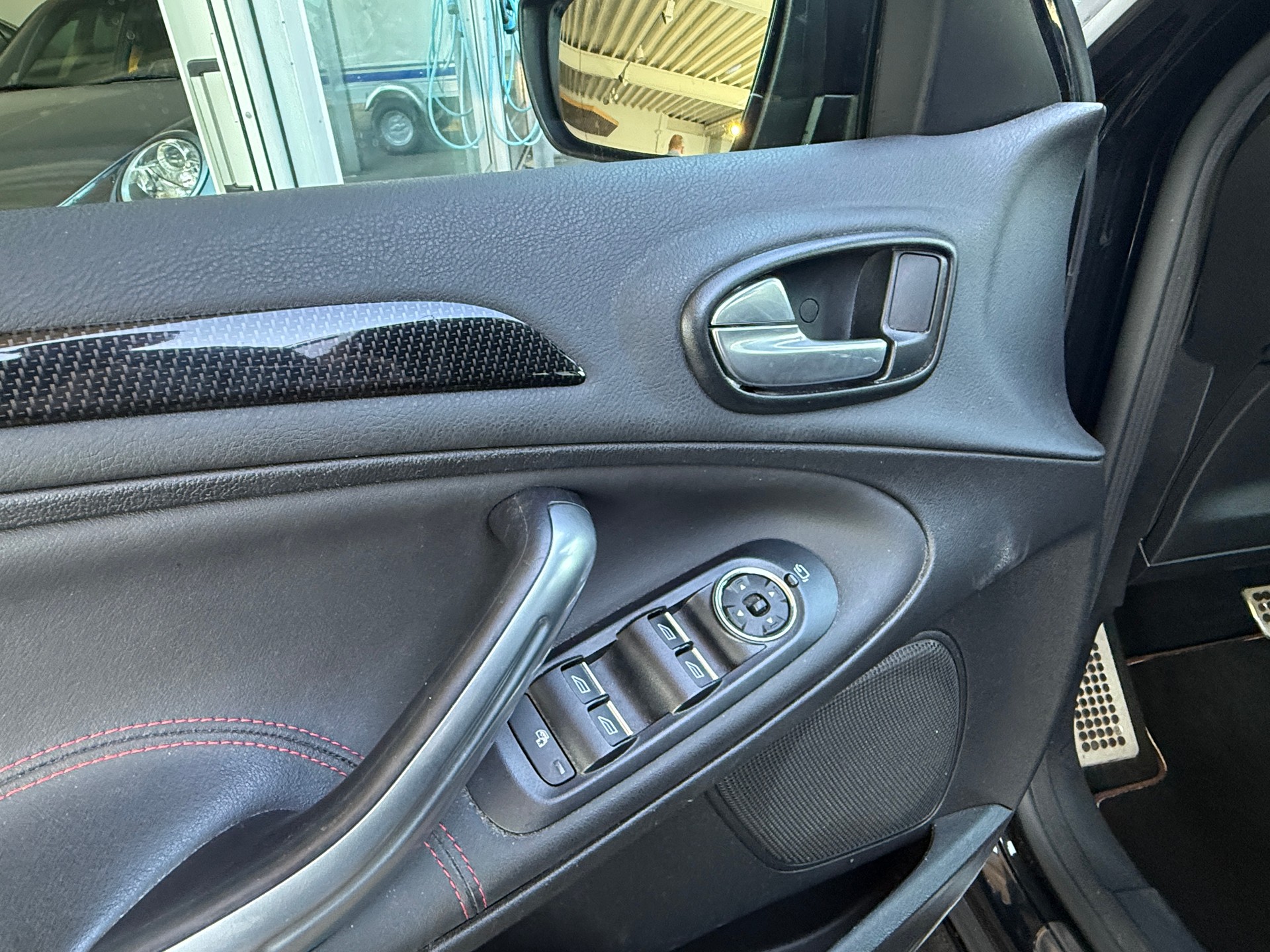 FORD S-Max 2.2 TDCi TitaniumS Automatic-image-12