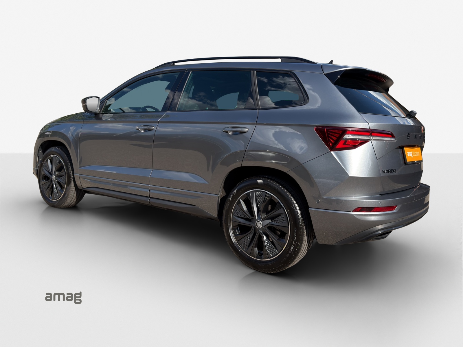 SKODA Karoq 2.0 TSI SportLine 4x4 DSG-image-2