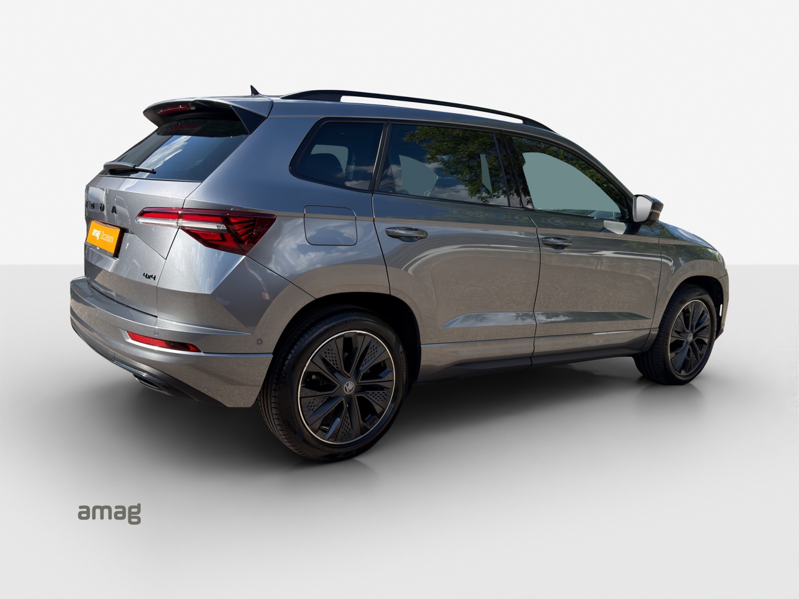 SKODA Karoq 2.0 TSI SportLine 4x4 DSG-image-4
