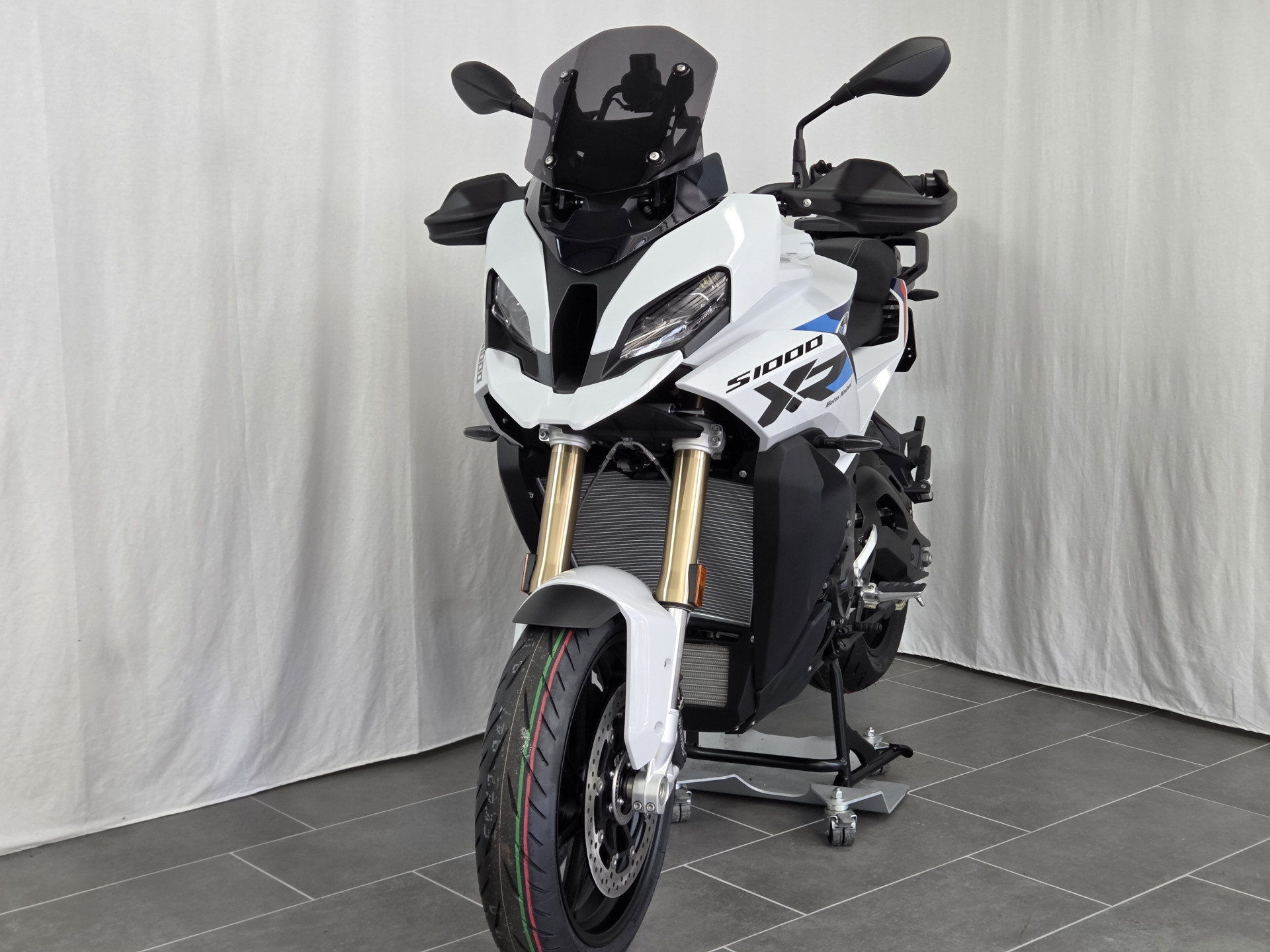 BMW S 1000 XR M-showroom-element-2