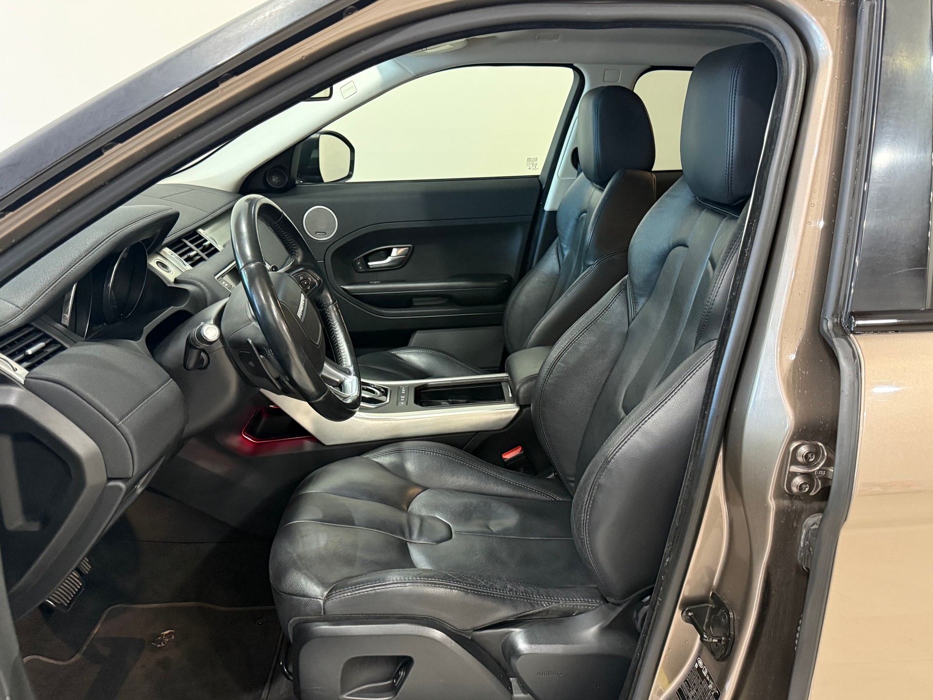 LAND ROVER Range Rover Evoque 2.2 TD4 Pure AT9-image-7