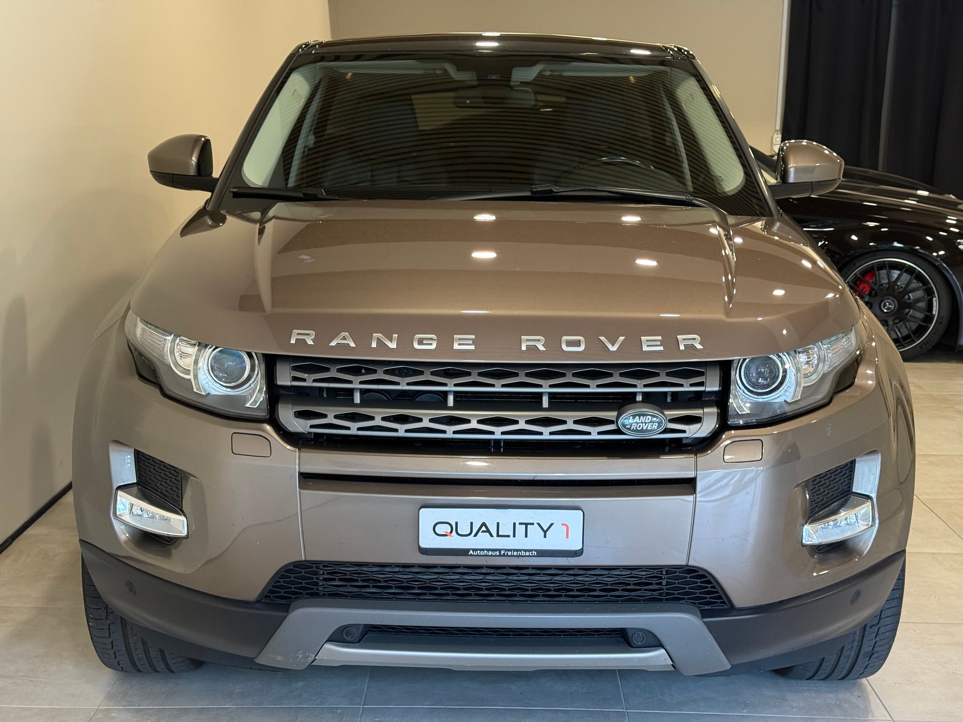 LAND ROVER Range Rover Evoque 2.2 TD4 Pure AT9-image-1