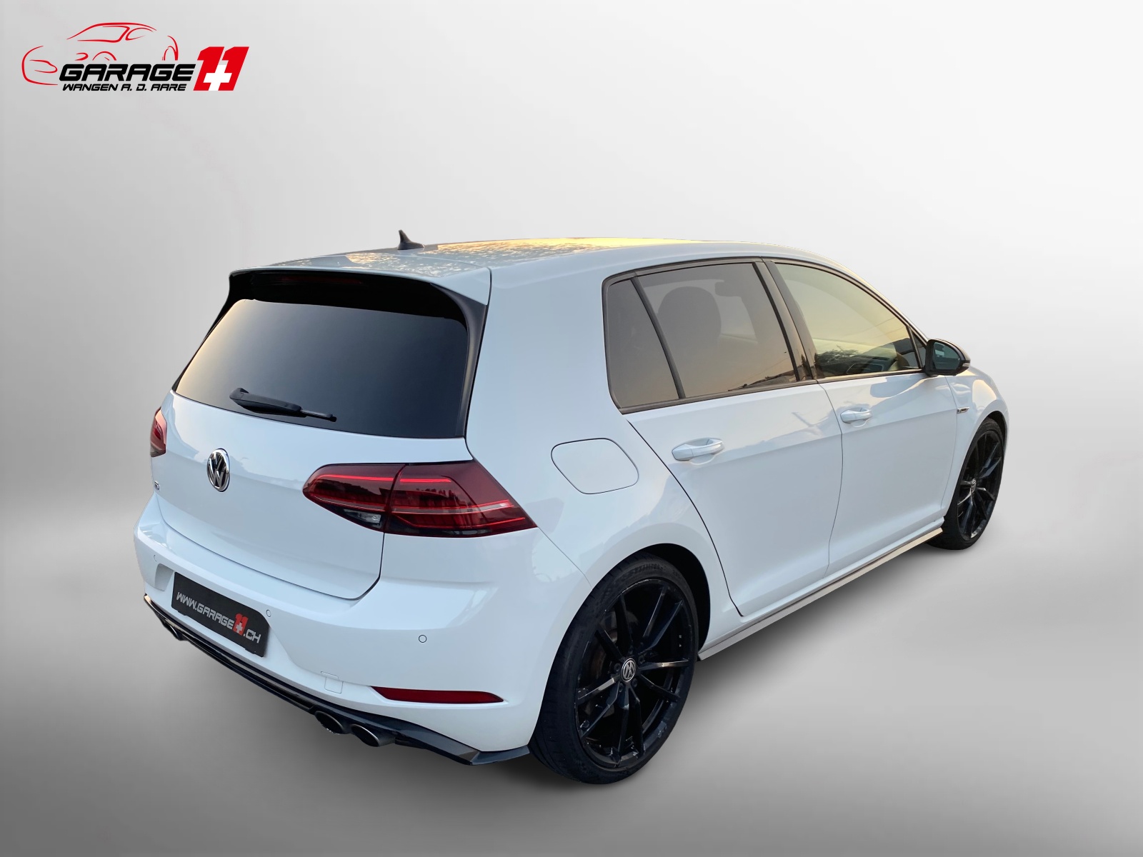 VW Golf 2.0 TSI R 4Motion-image-7