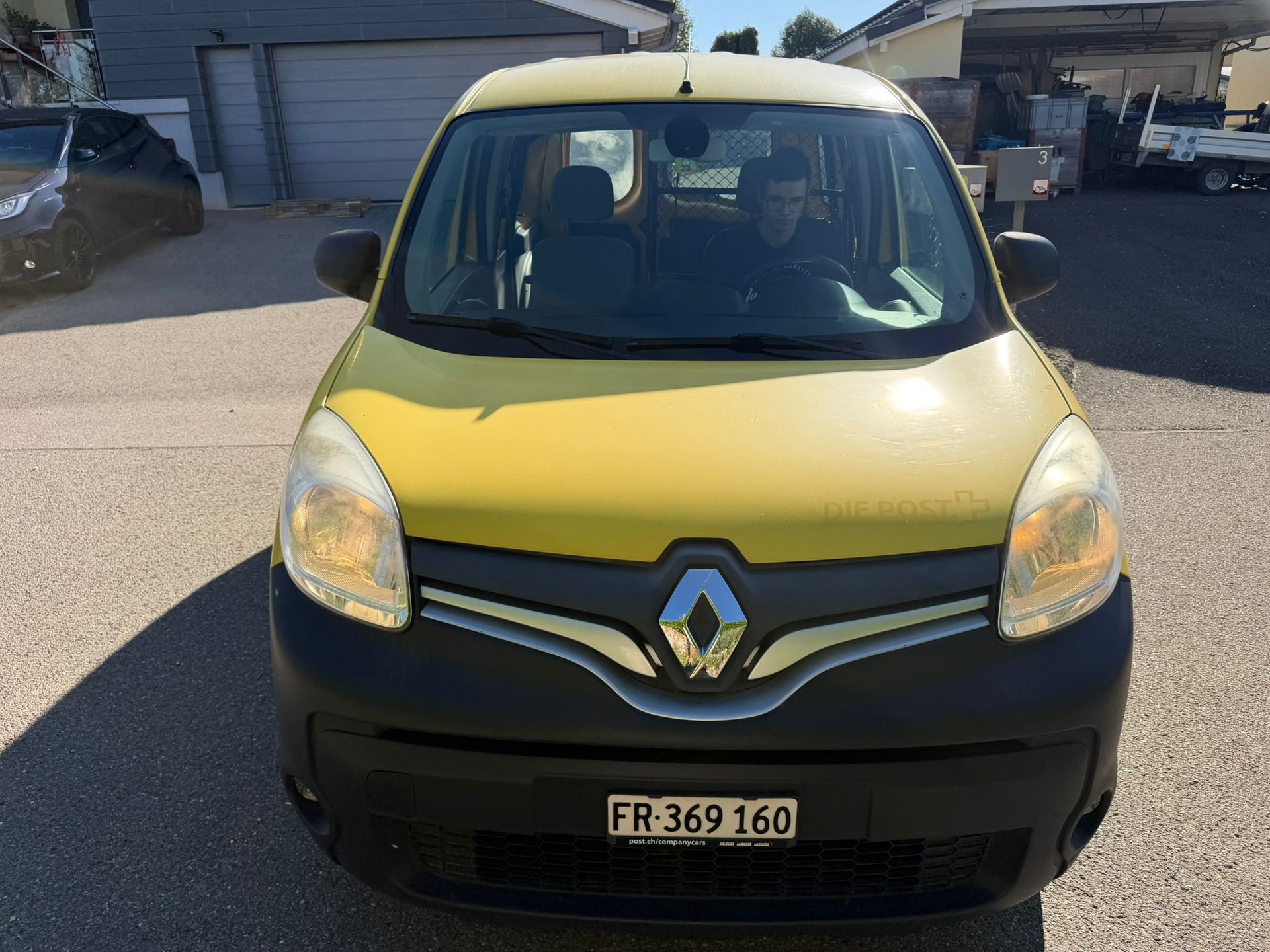 RENAULT Kangoo Medium TCe 115 Business A-image-7