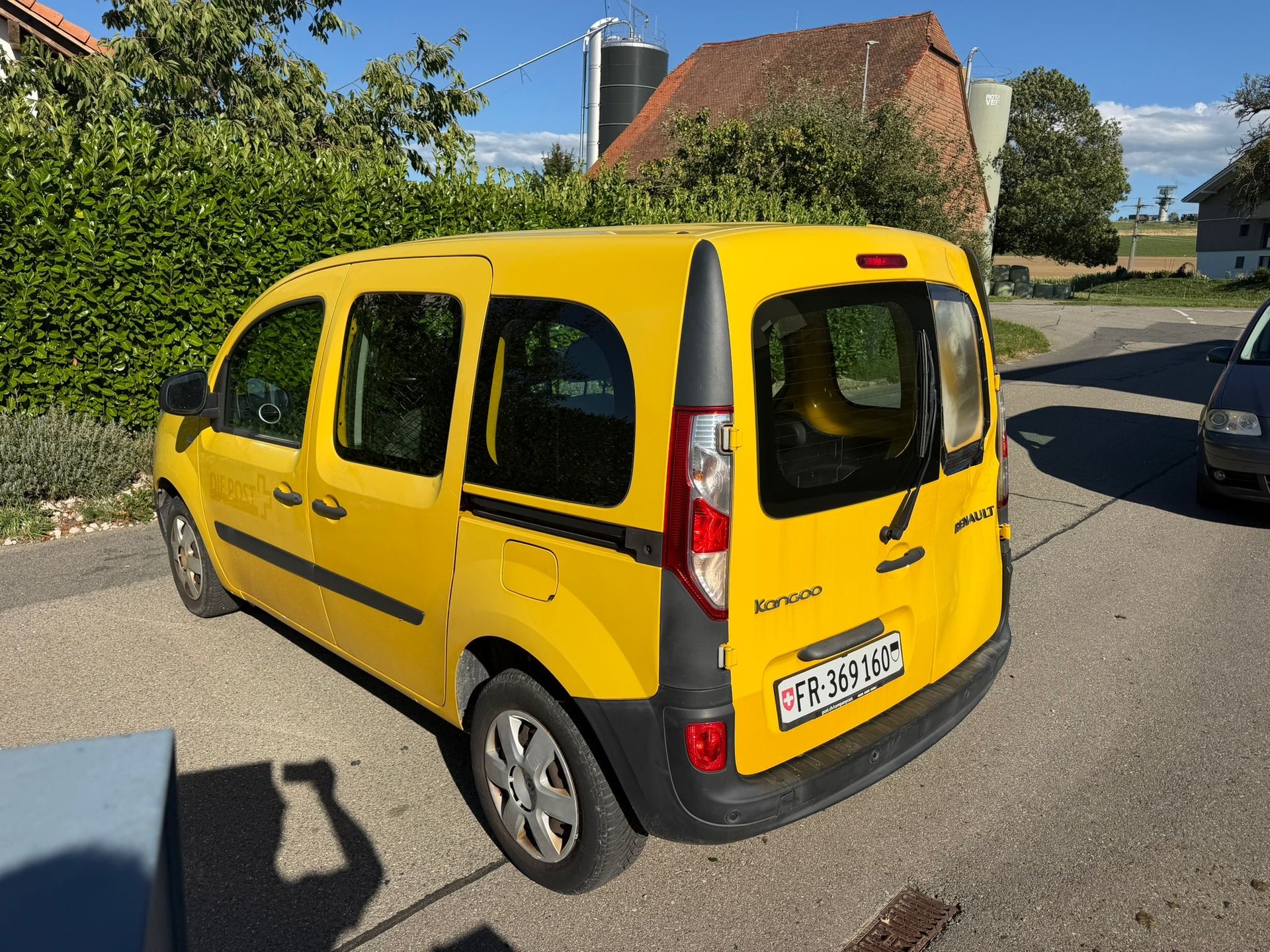RENAULT Kangoo Medium TCe 115 Business A-image-1