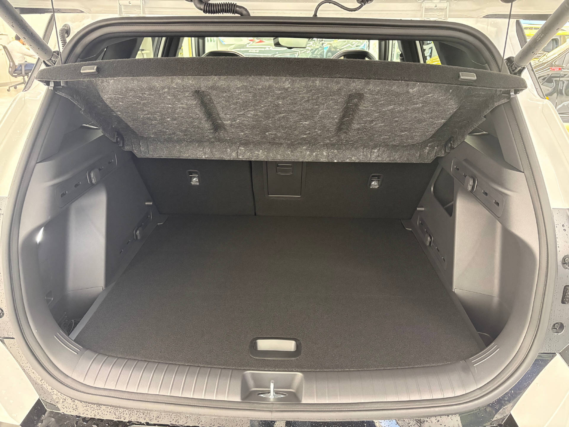 KIA Seltos 1.6 T-GDi GT-Line-image-14