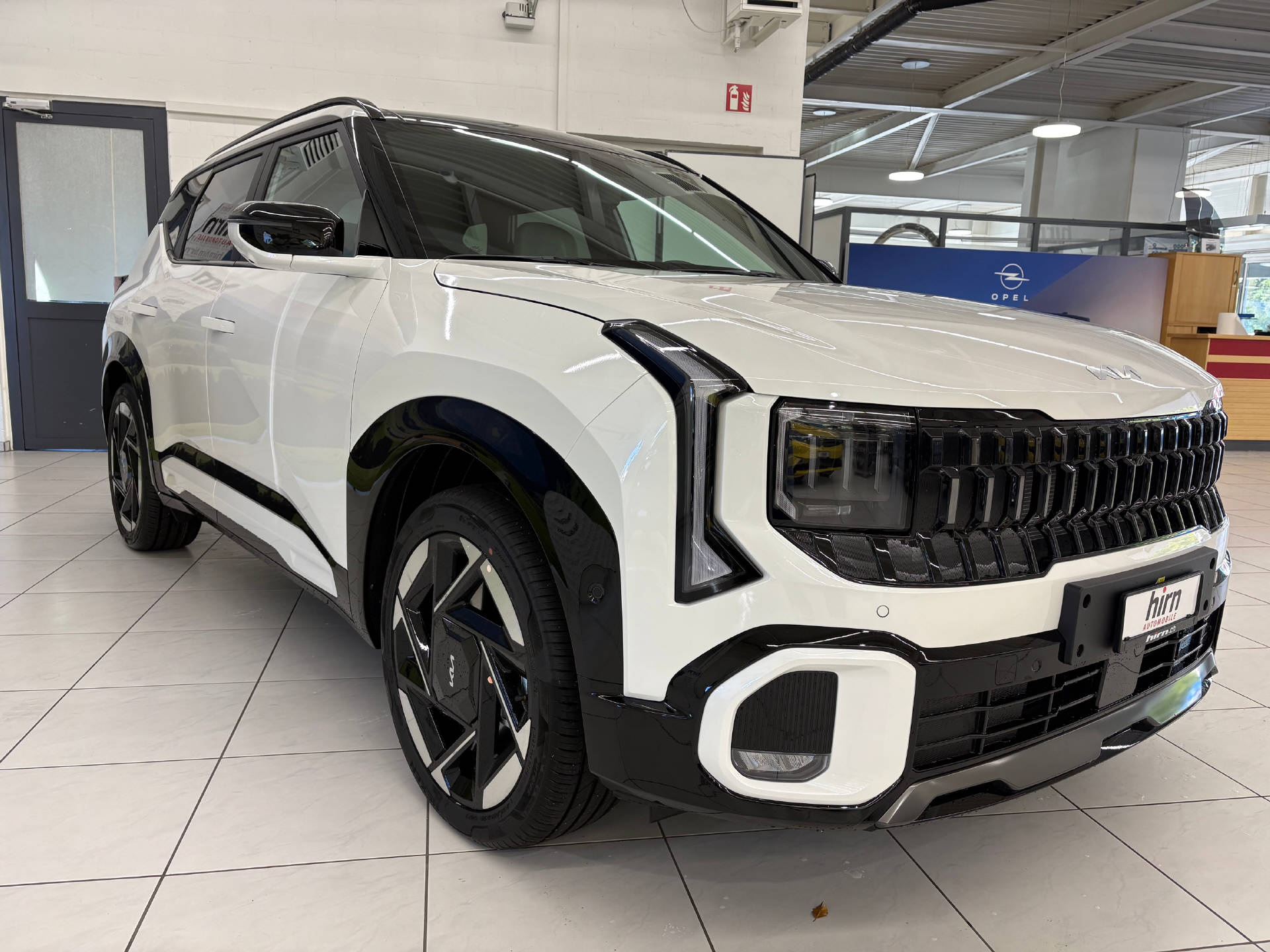 KIA Seltos 1.6 T-GDi GT-Line-image-2