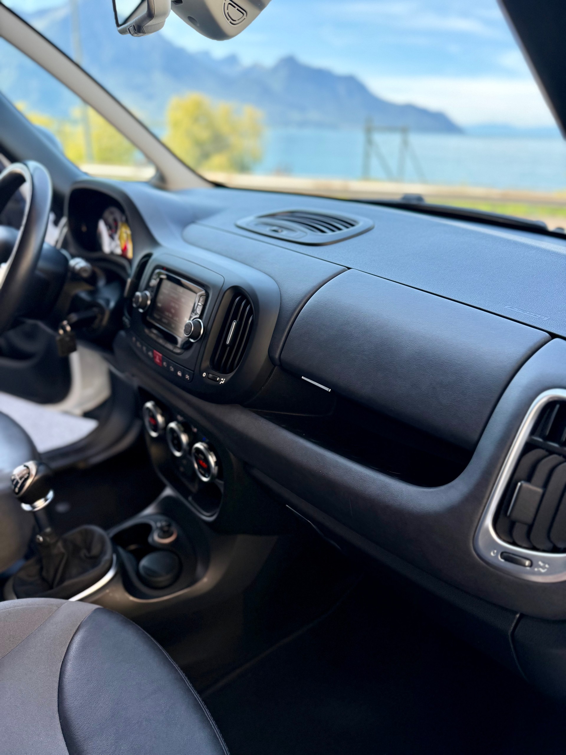 FIAT 500L Living 1.6 JTD Lounge-image-10