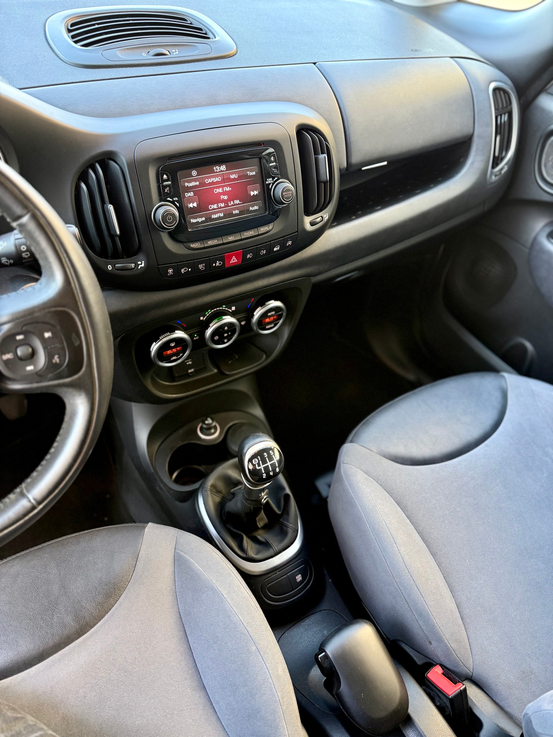 FIAT 500L Living 1.6 JTD Lounge-image-12