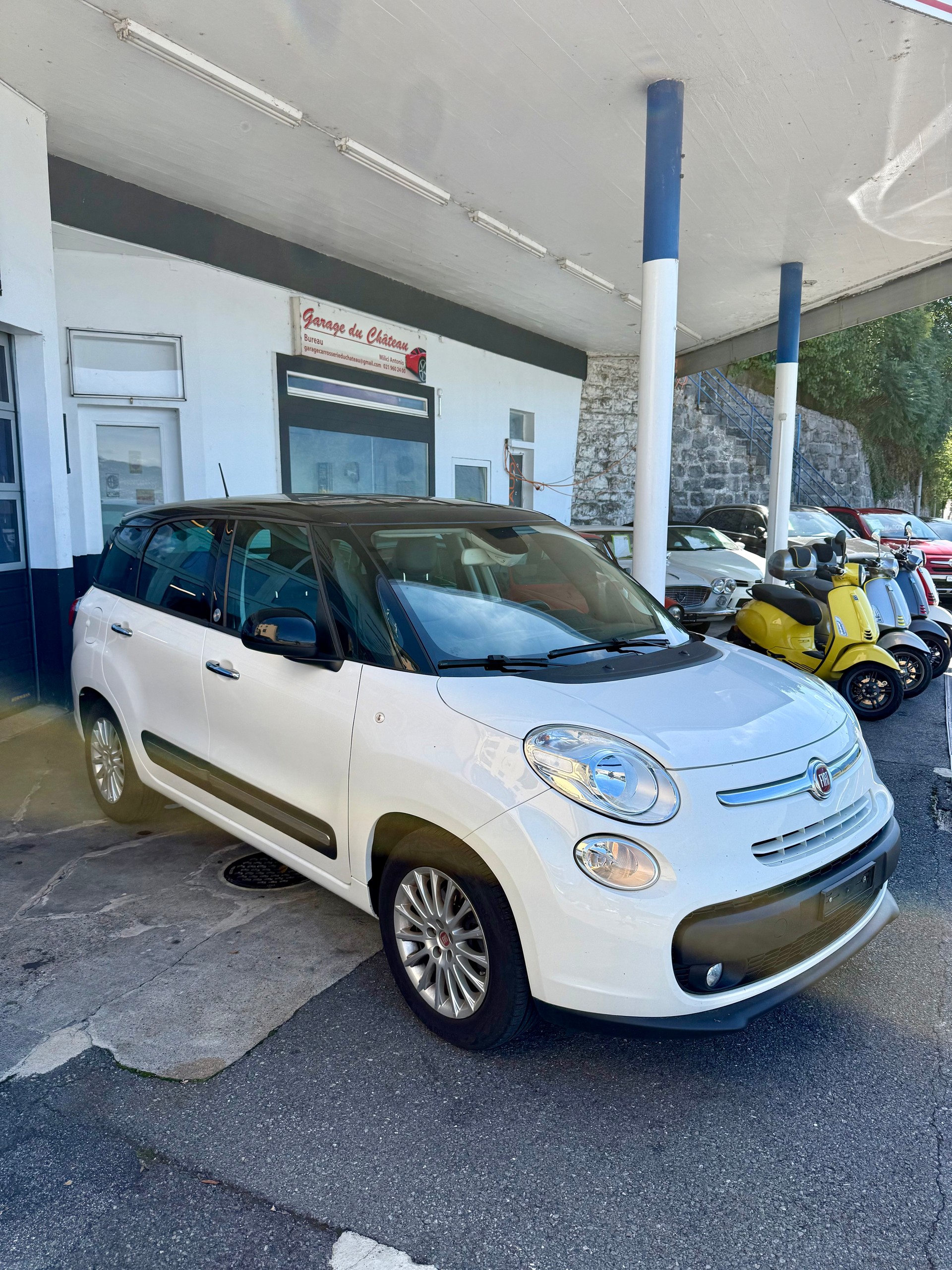 FIAT 500L Living 1.6 JTD Lounge-image-1