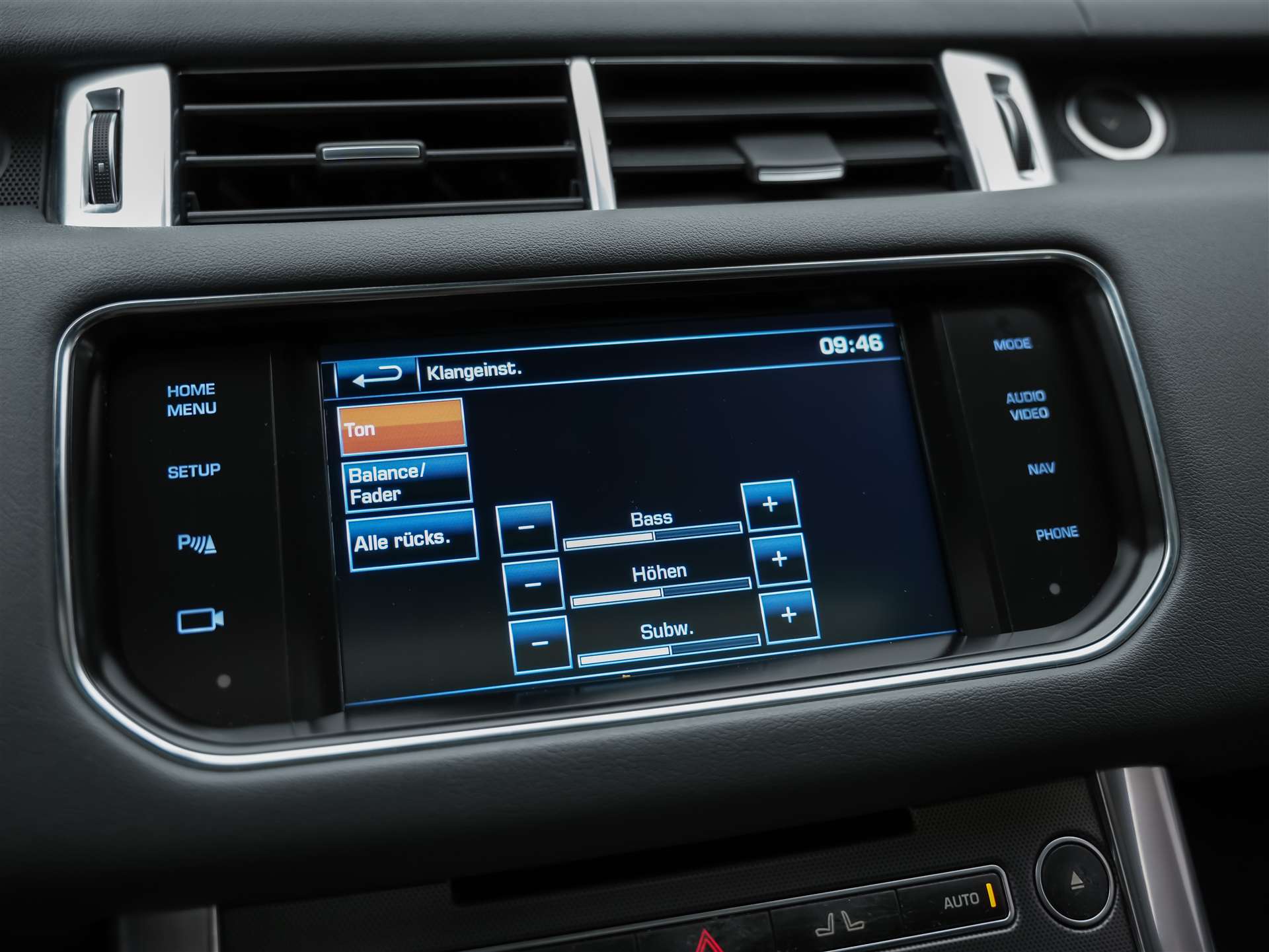 LAND ROVER Range Rover Sport 4.4 SDV8 HSE *Panorama*Merdian Soundsystem*Softclose*-image-39