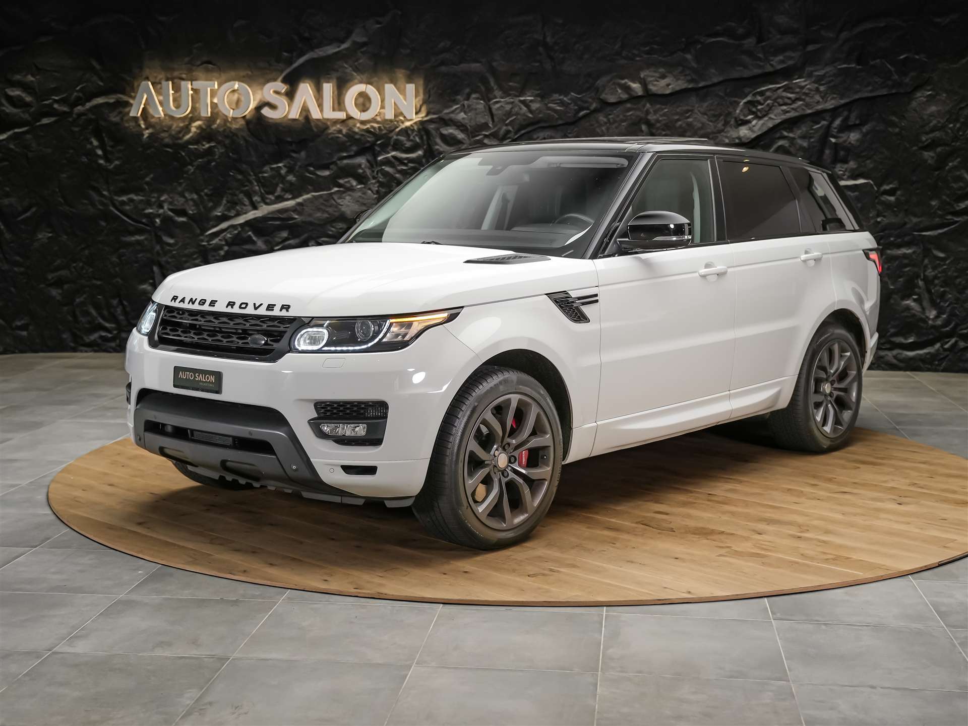 LAND ROVER Range Rover Sport 4.4 SDV8 HSE *Panorama*Merdian Soundsystem*Softclose*-image-0