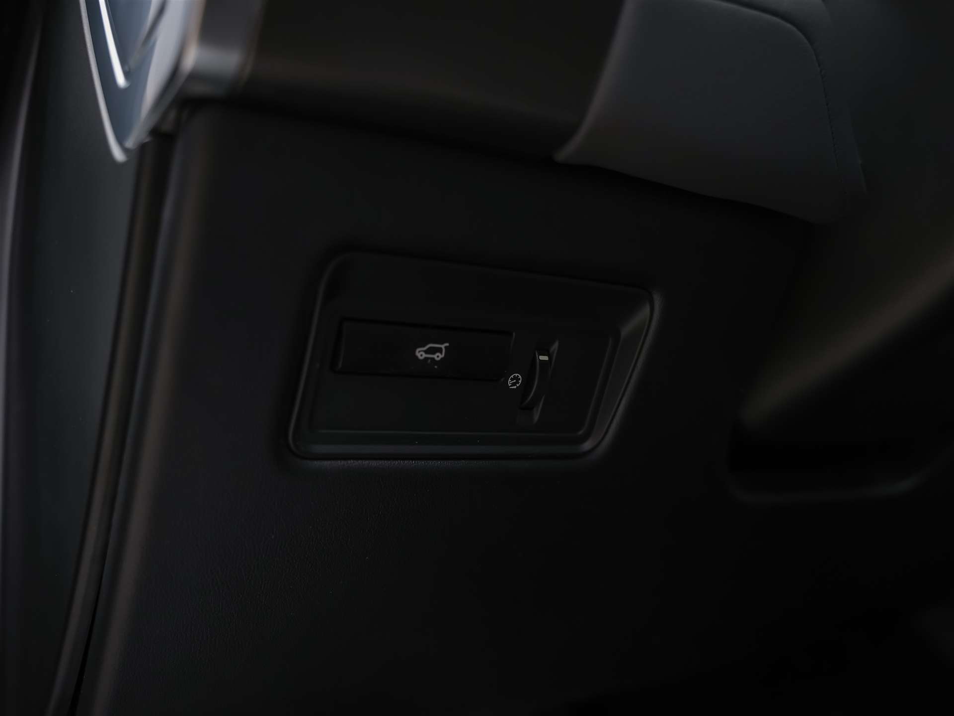 LAND ROVER Range Rover Sport 4.4 SDV8 HSE *Panorama*Merdian Soundsystem*Softclose*-image-27
