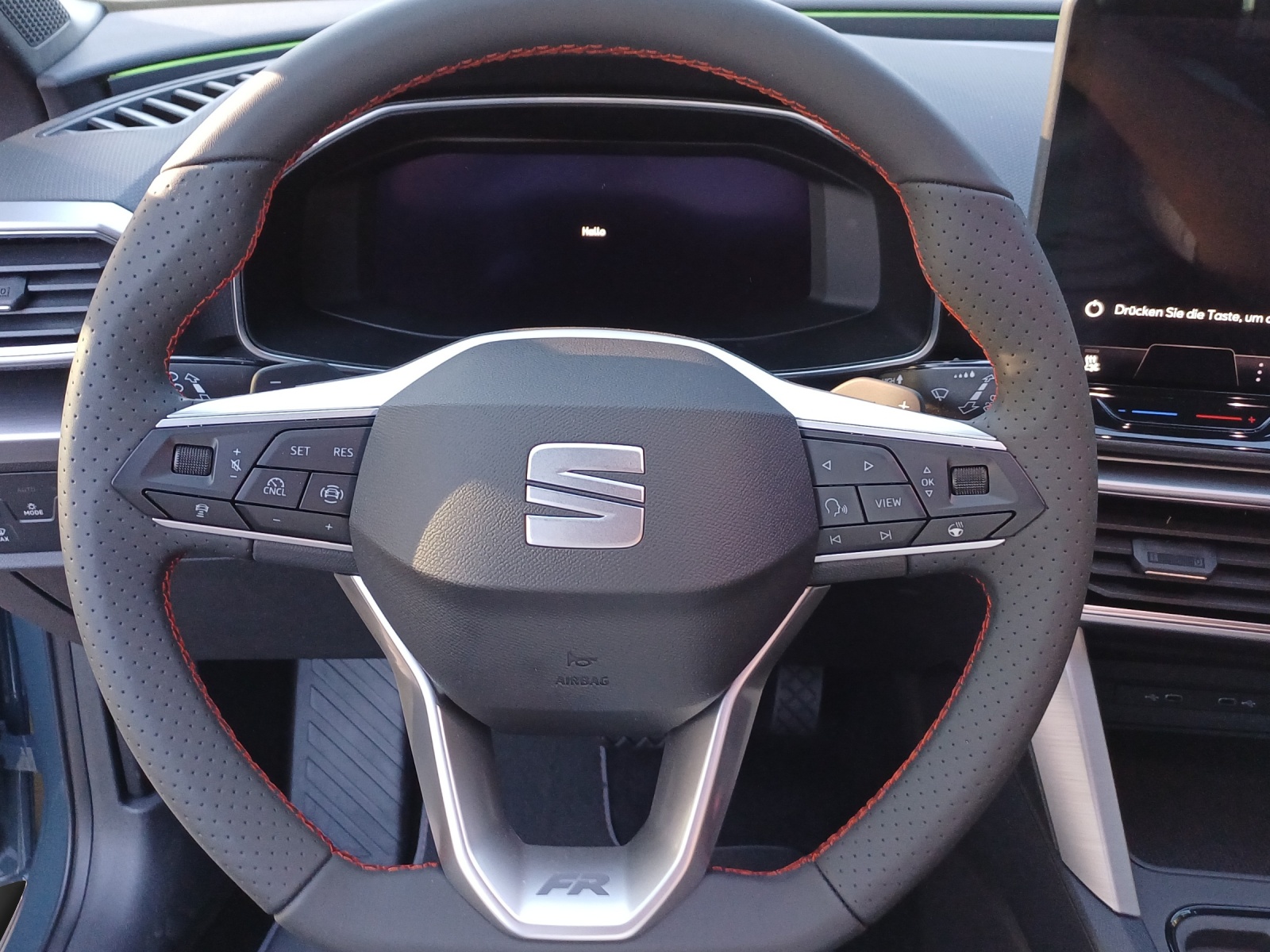 SEAT SEAT LEON MOVE FR e-HYBRID-image-9