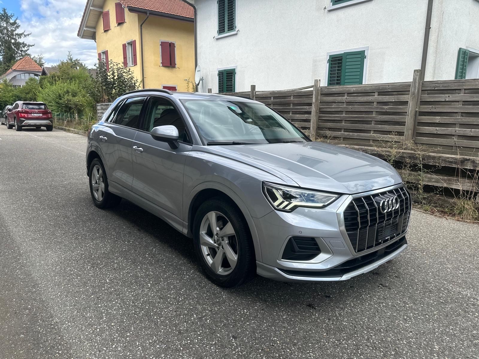 AUDI Q3 40 TFSI advanced quattro S-tronic-image-0