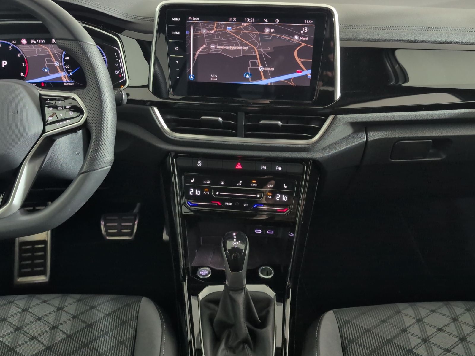 VW T-Roc 2.0 TSI R-Line DSG 4Motion-image-10
