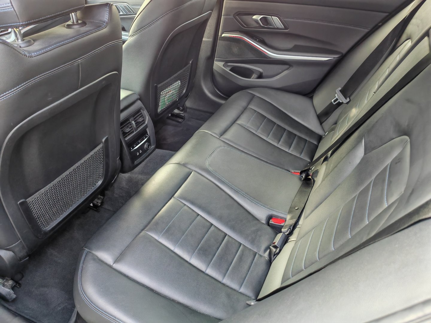 BMW 320i xDrive Steptronic M Sport – 184 ch – ACC, phares LED, comfort access [Expertisé + Garantie 12 mois]-image-13