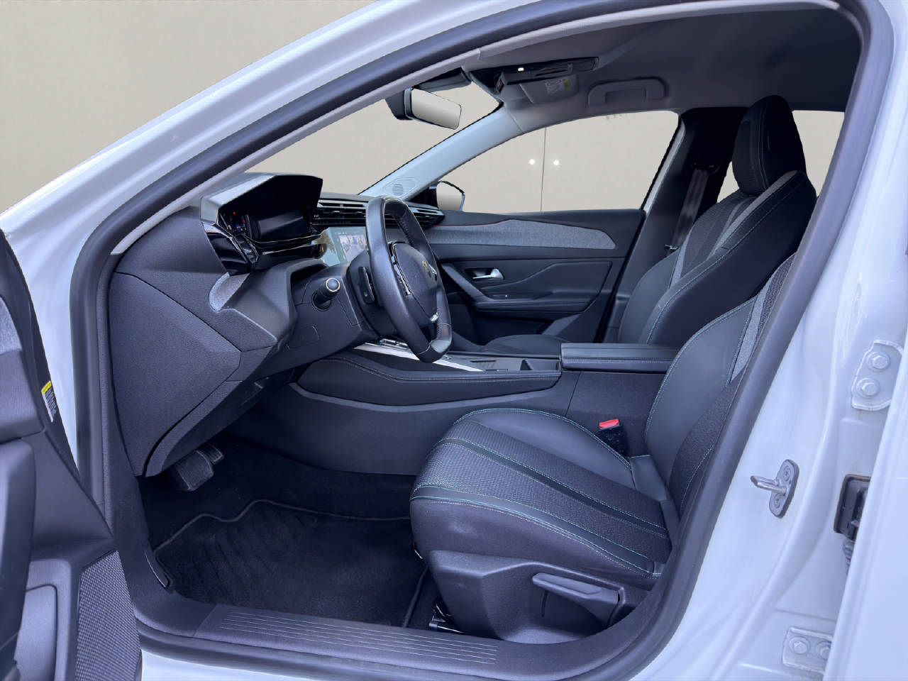 PEUGEOT 308 SW 1.5 BlueHDi Allure Pack-image-3