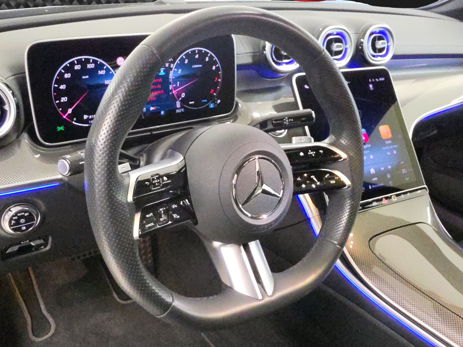MERCEDES-BENZ C 200 4Matic AMG Line Premium Break-image-15