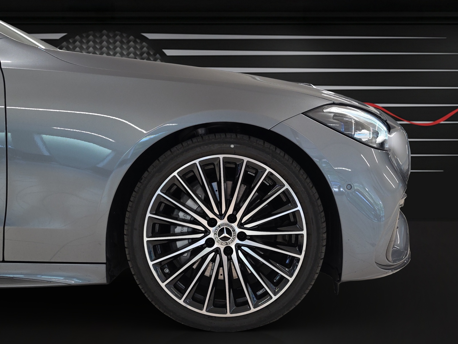MERCEDES-BENZ C 200 4Matic AMG Line Premium Break-image-8