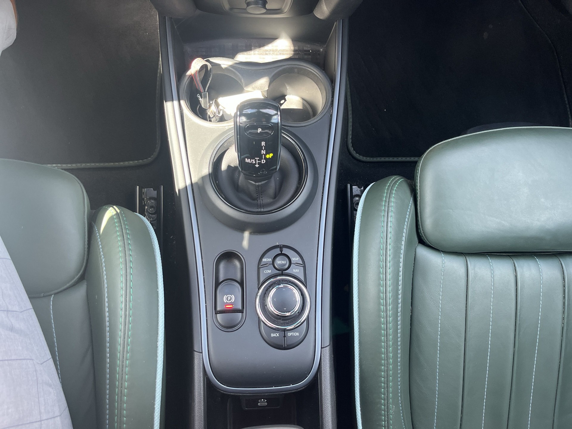 MINI Countryman Cooper S Highland Edition ALL4 Steptronic-image-12
