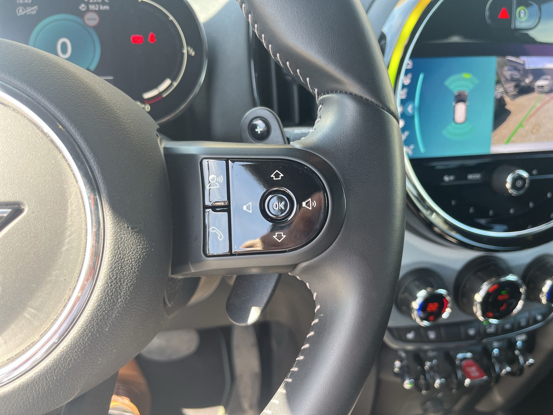 MINI Countryman Cooper S Highland Edition ALL4 Steptronic-image-15