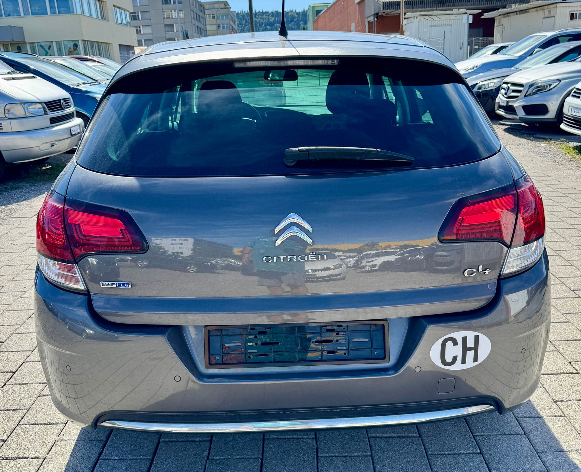 CITROEN C4 1.6 BlueHDi Shine (Klimatronik * Alufelgen * 8 Fachbereift * Sensoren * Multilenkrad * BO6)-image-1