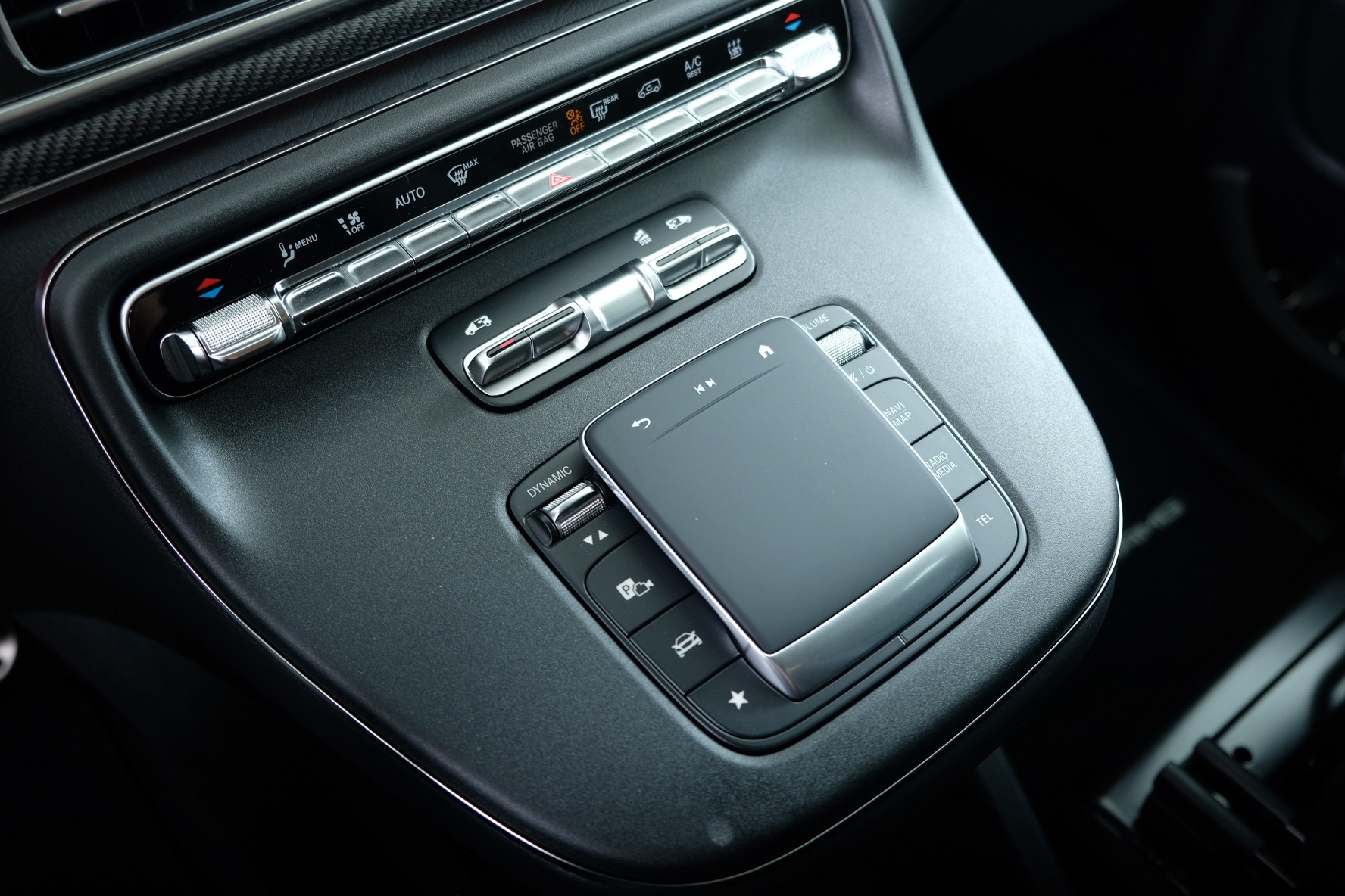 MERCEDES-BENZ Marco Polo 300 d 4m-image-11