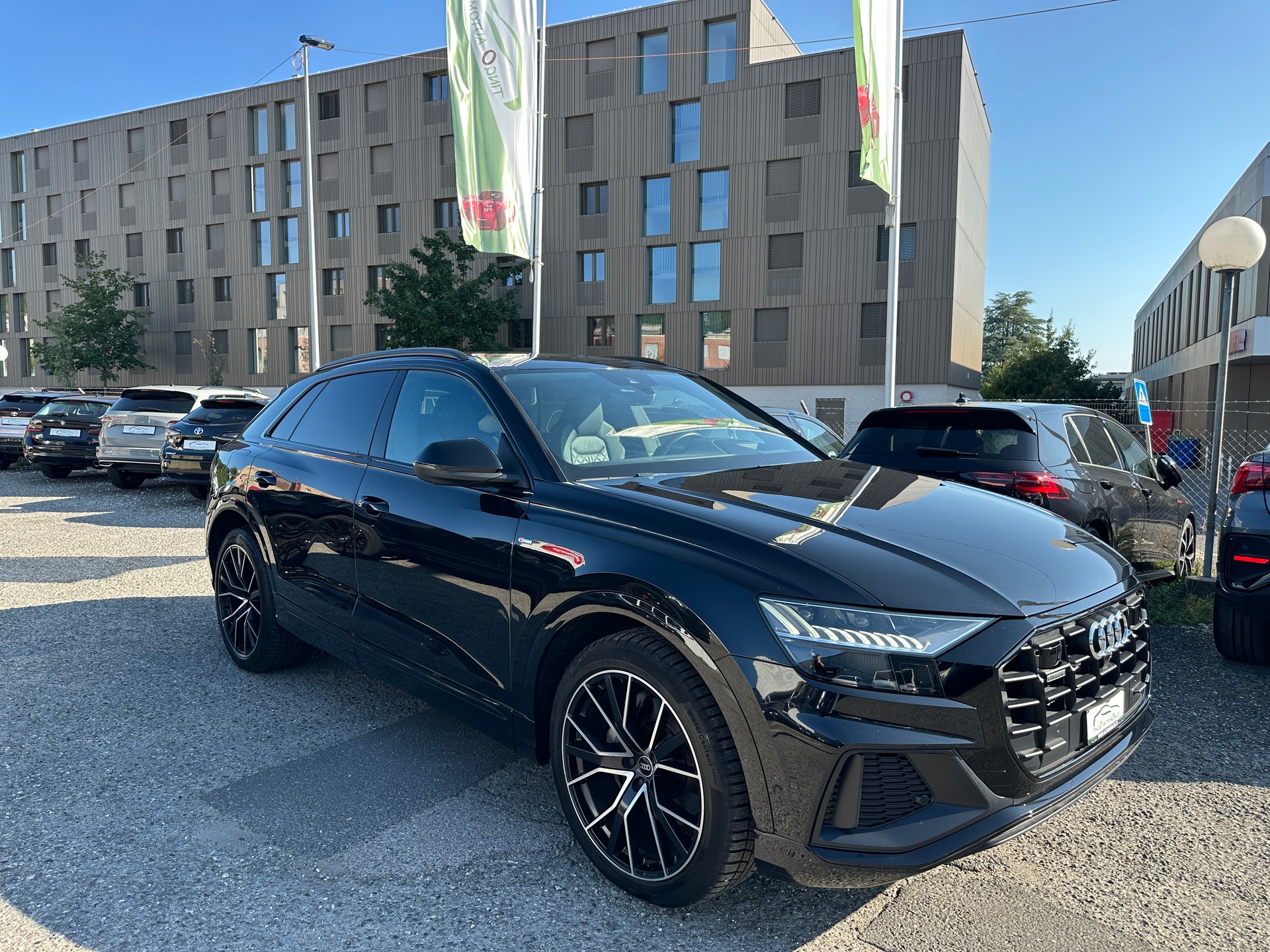 AUDI Q8 50 TDI Black Edition quattro tiptronic-image-2