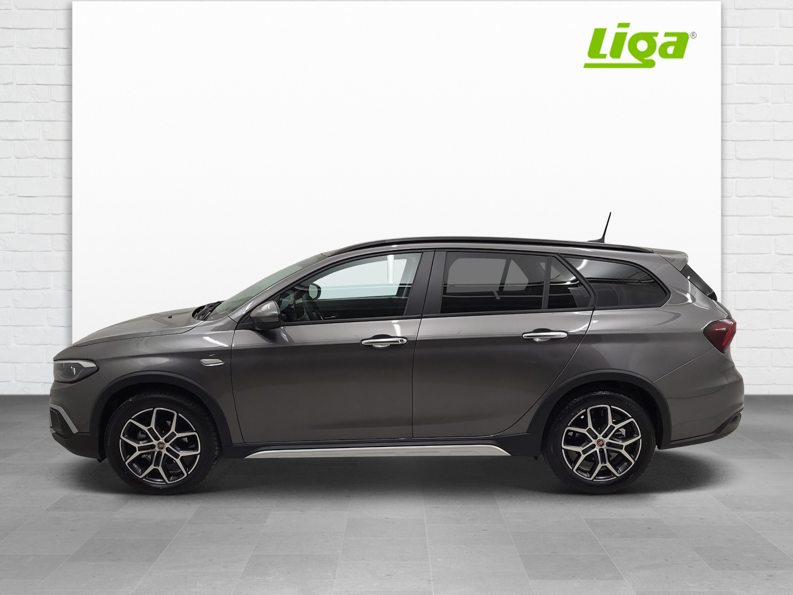 FIAT Tipo SW 1.5 Hybrid Swiss Cross-image-10