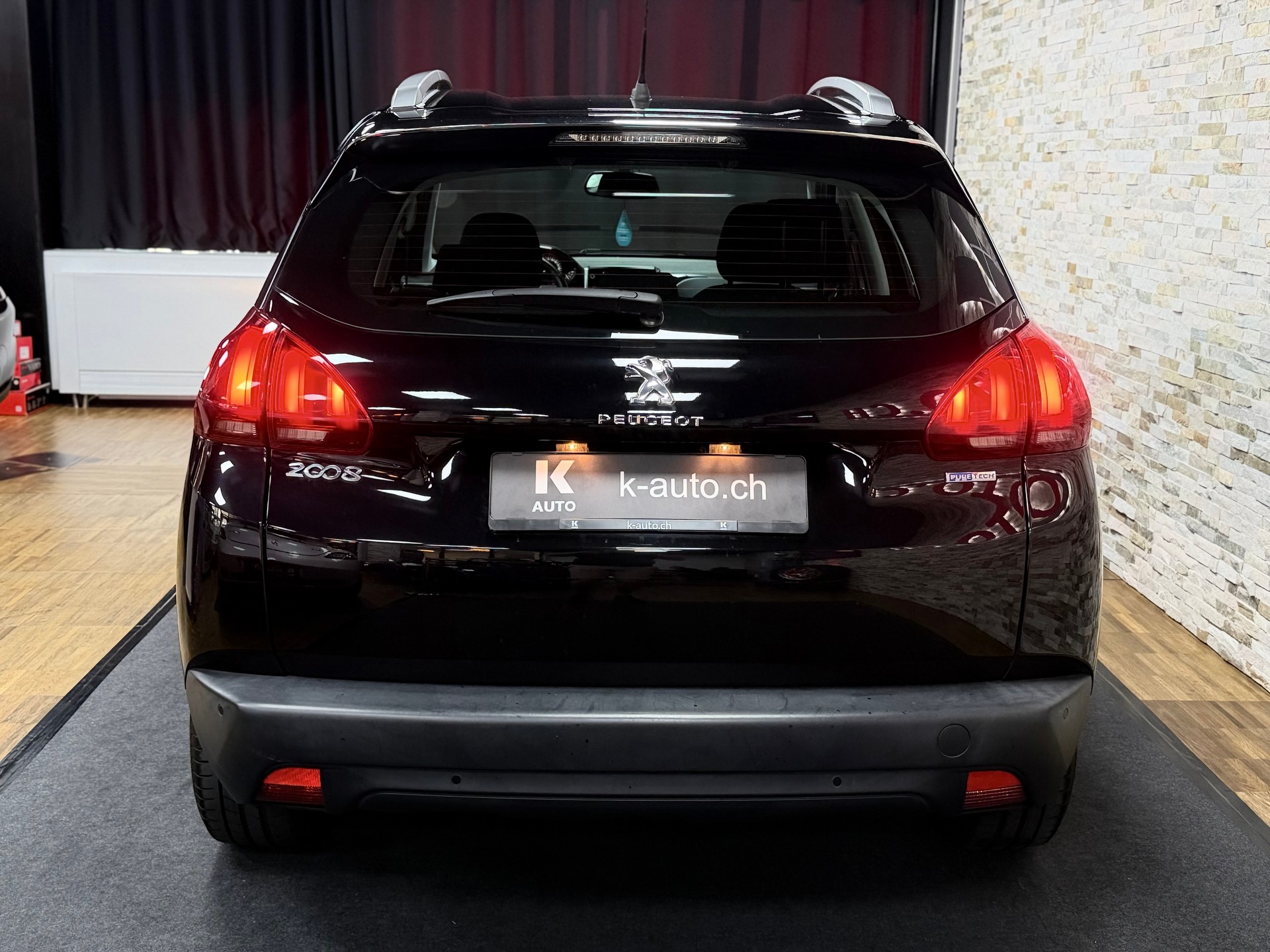 PEUGEOT 2008 1.2 PureTech Active-image-3
