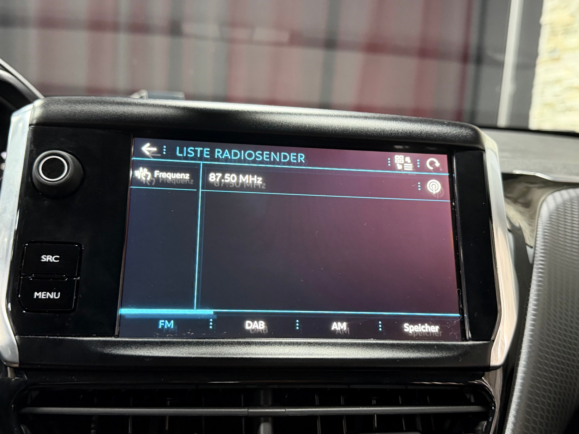 PEUGEOT 2008 1.2 PureTech Active-image-19
