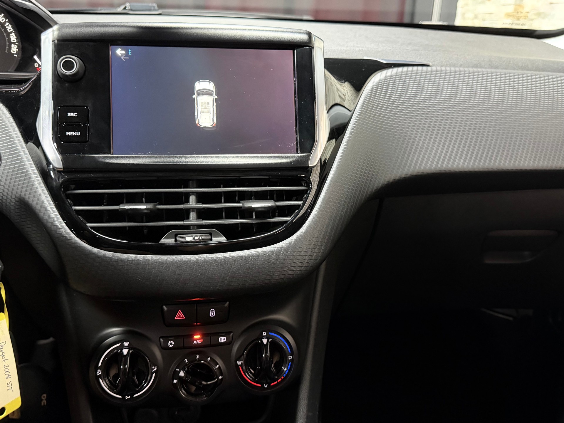 PEUGEOT 2008 1.2 PureTech Active-image-15