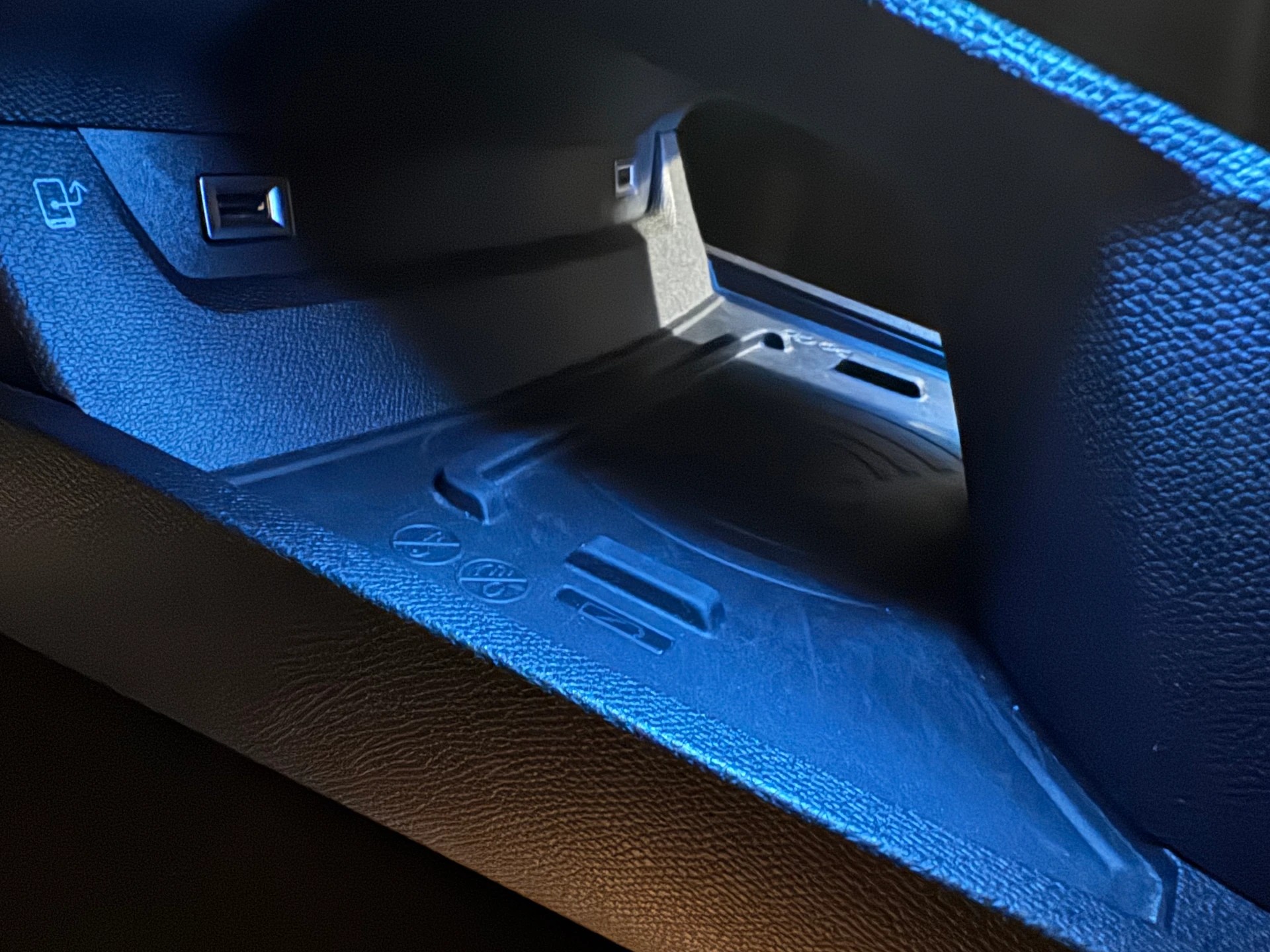 PEUGEOT 508 2.0 Blue HDI Allure EAT8-image-19