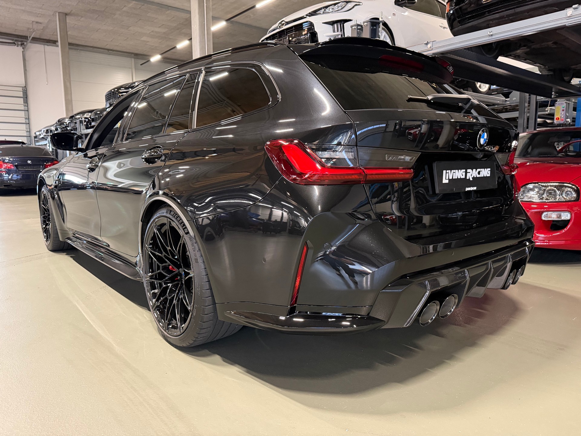 BMW M3 Touring xDrive Competition M *LCI*-image-2
