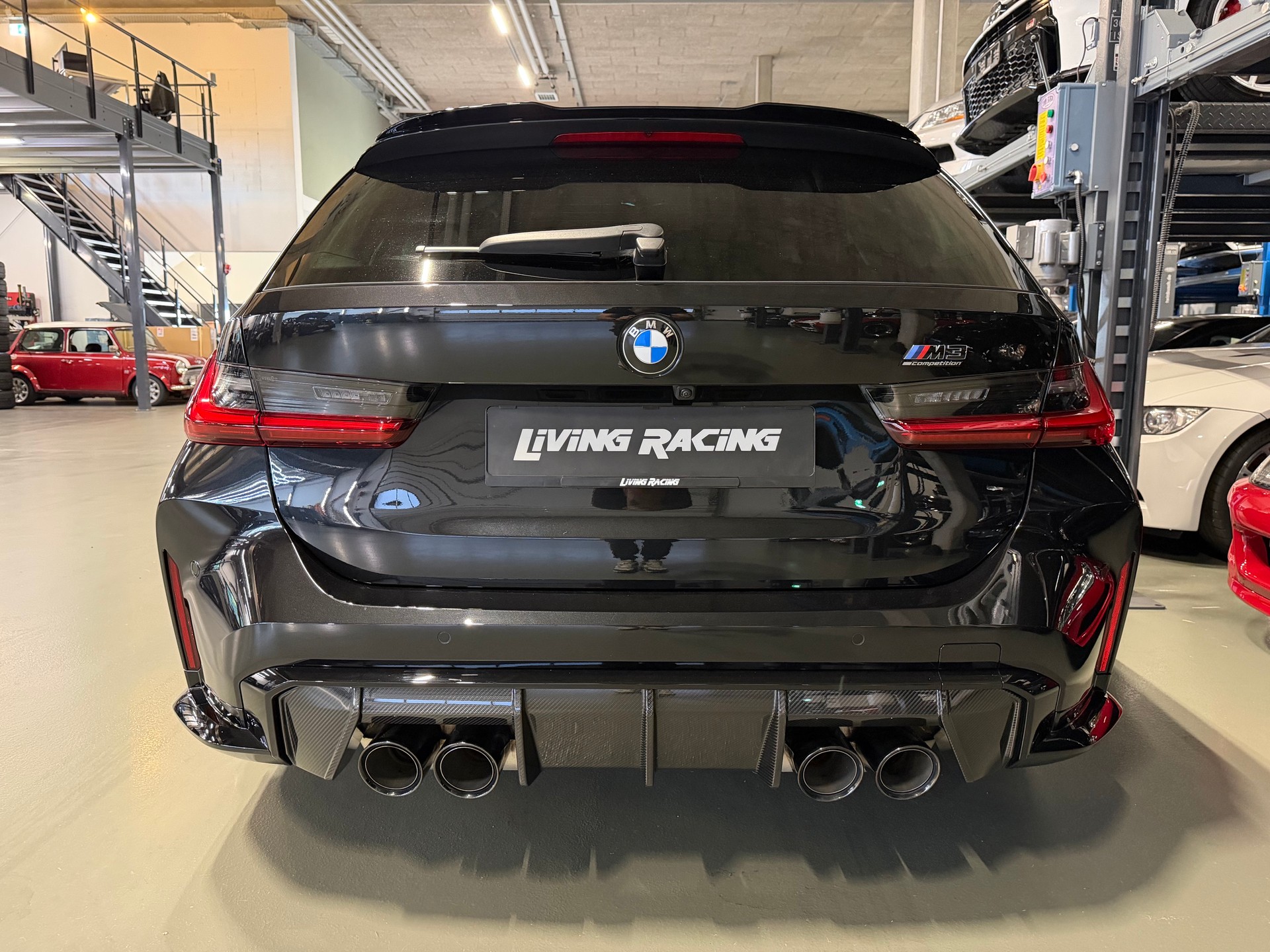 BMW M3 Touring xDrive Competition M *LCI*-image-3