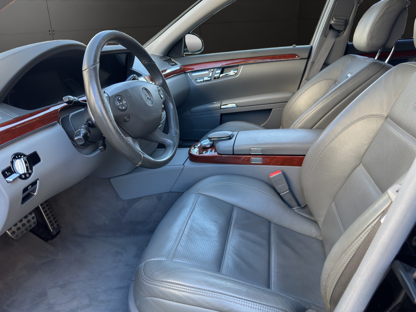 MERCEDES-BENZ S 63 AMG 7G-Tronic-image-8