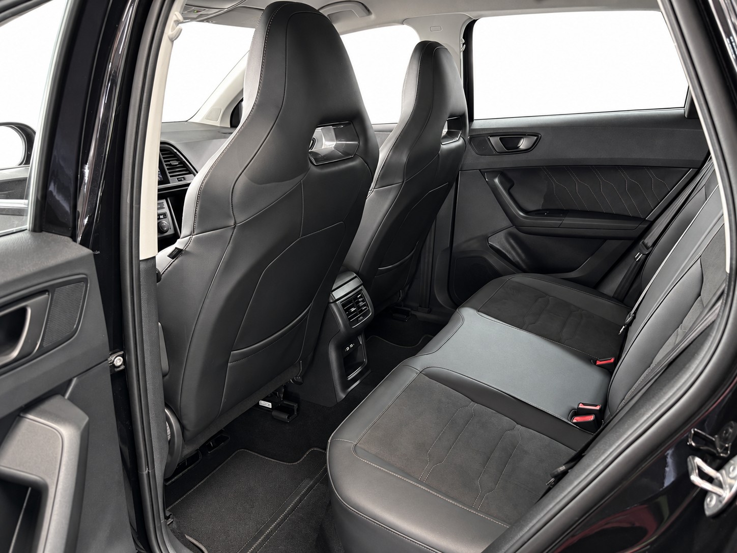CUPRA Ateca 2.0TSI 4Drive DSG * Supersportlenkrad *-image-12