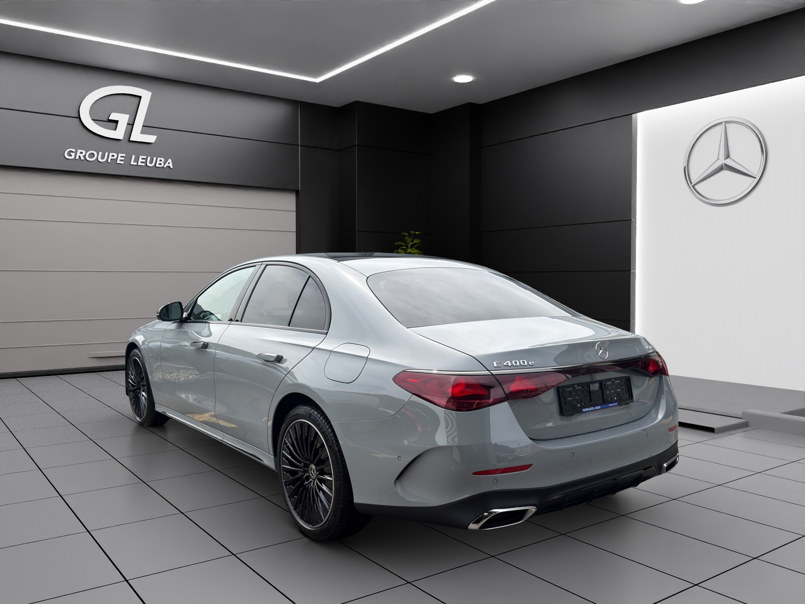 MERCEDES-BENZ E 400 e 4Matic EQ Hybrid 9G-Tronic-image-3