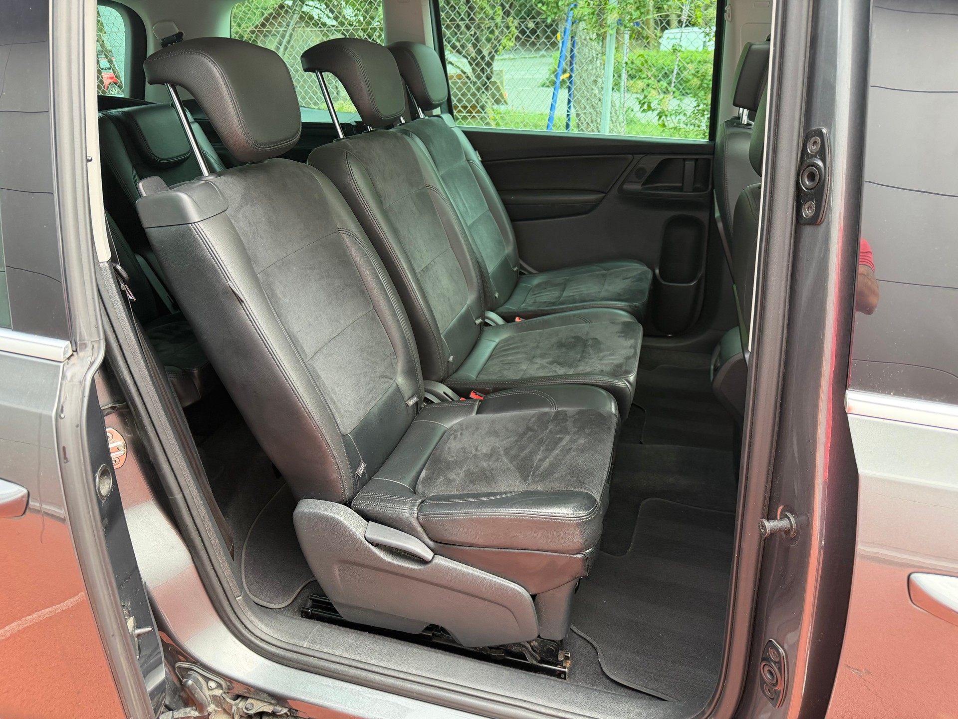 VW Sharan 2.0 TDI BlueMotion Technology Highline DSG-image-11