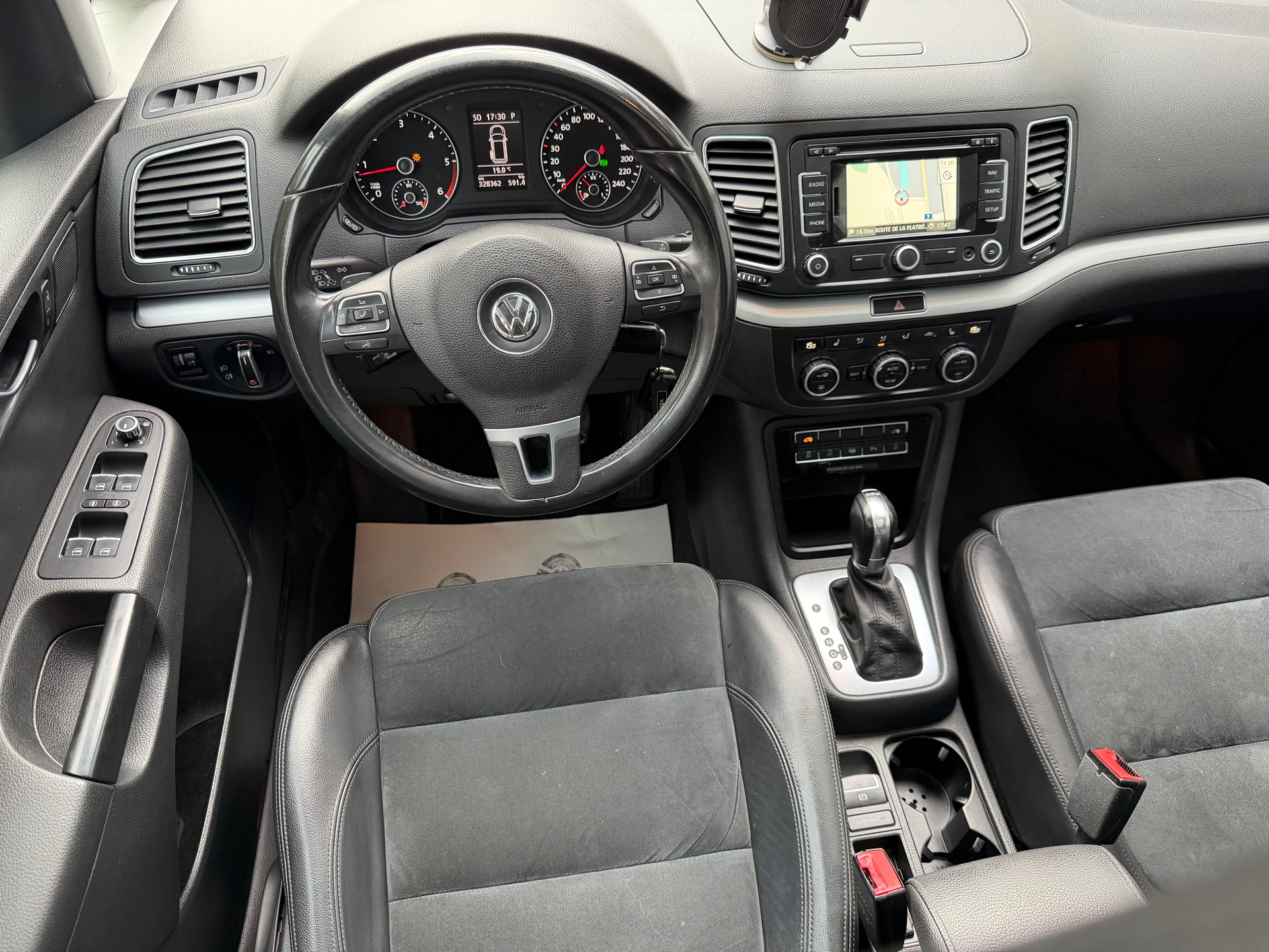 VW Sharan 2.0 TDI BlueMotion Technology Highline DSG-image-7