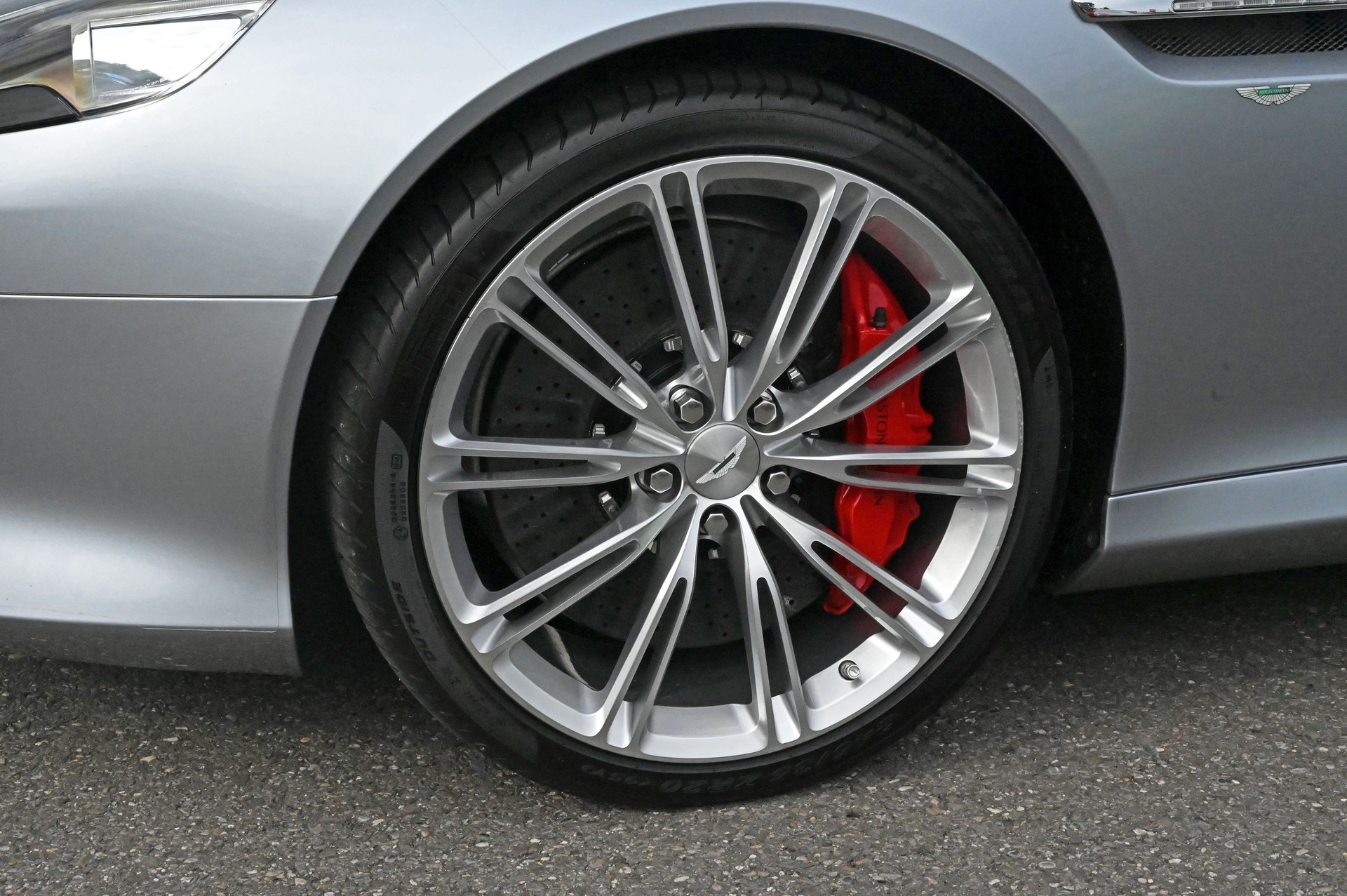 ASTON MARTIN DB9 Volante Touchtronic 2-image-7