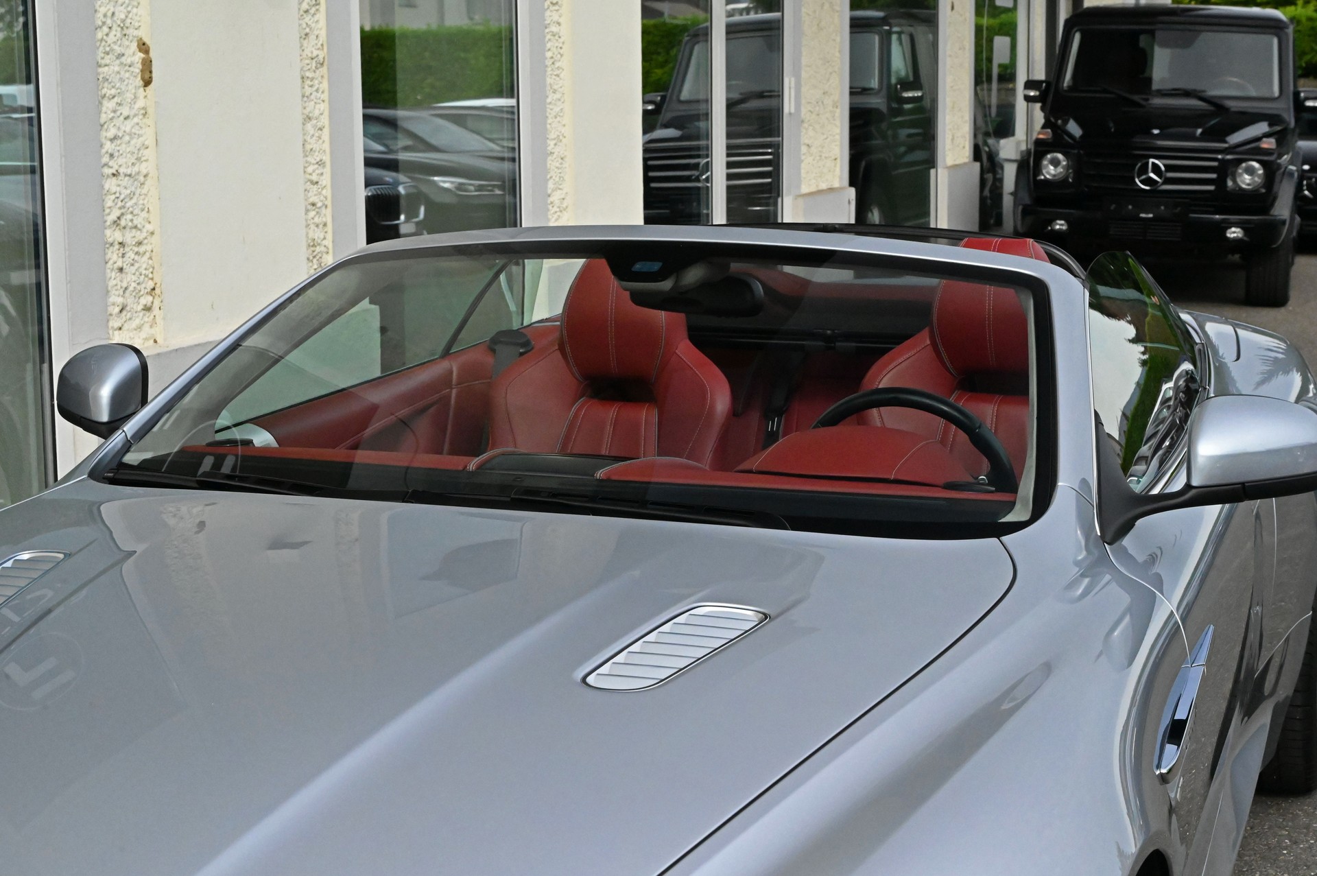 ASTON MARTIN DB9 Volante Touchtronic 2-image-6