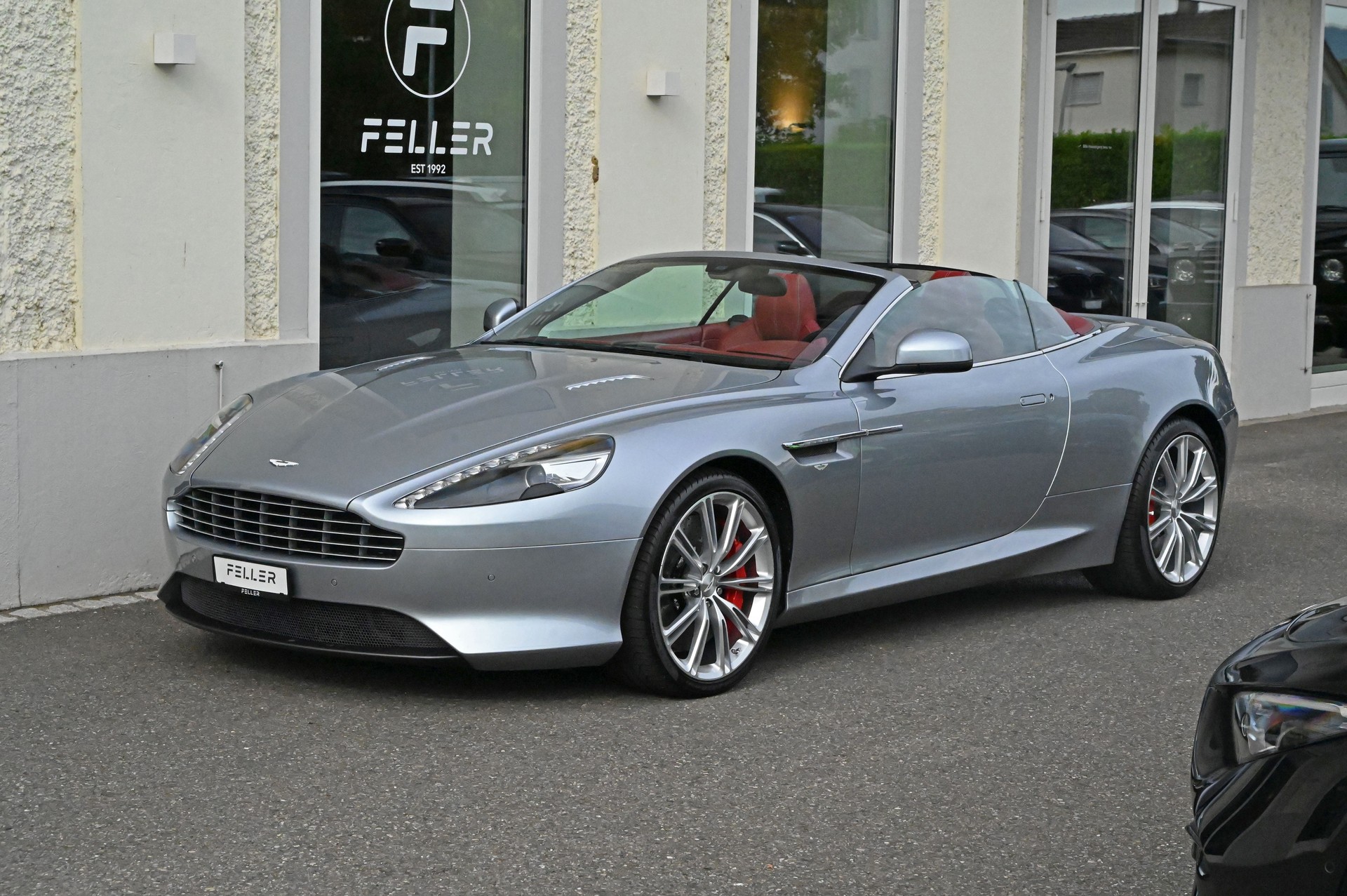 ASTON MARTIN DB9 Volante Touchtronic 2-image-0