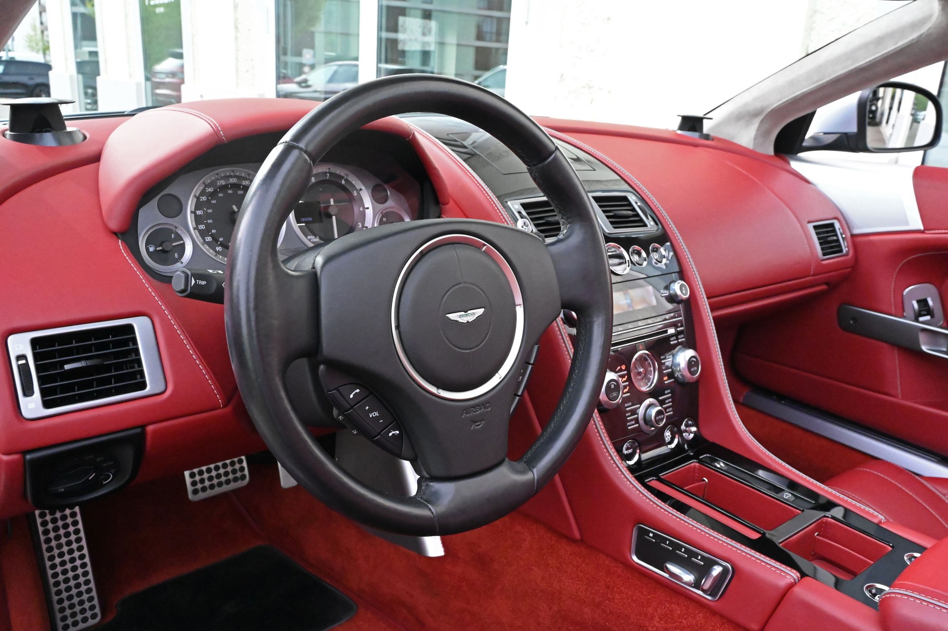 ASTON MARTIN DB9 Volante Touchtronic 2-image-20
