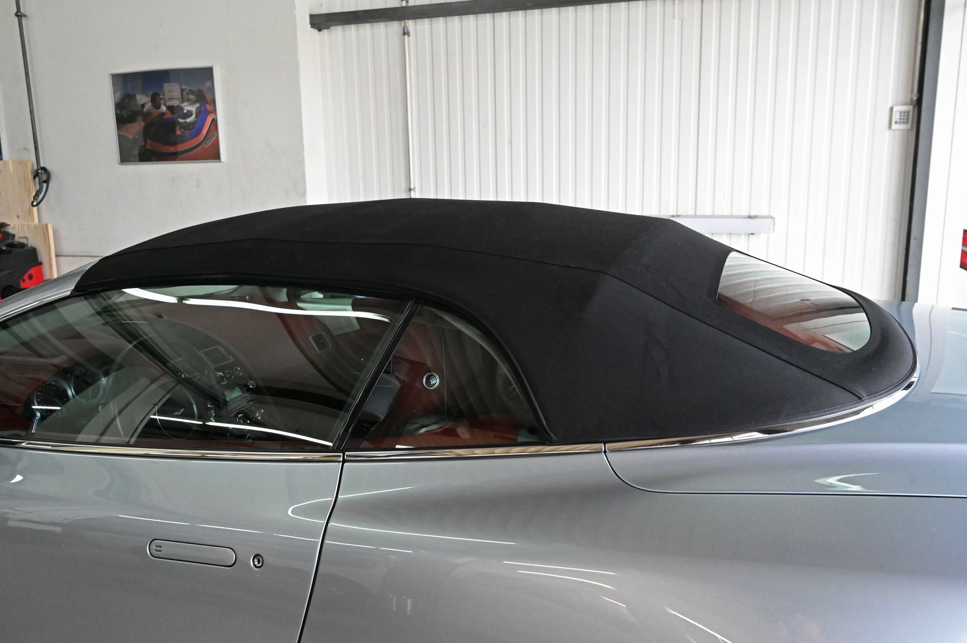 ASTON MARTIN DB9 Volante Touchtronic 2-image-30