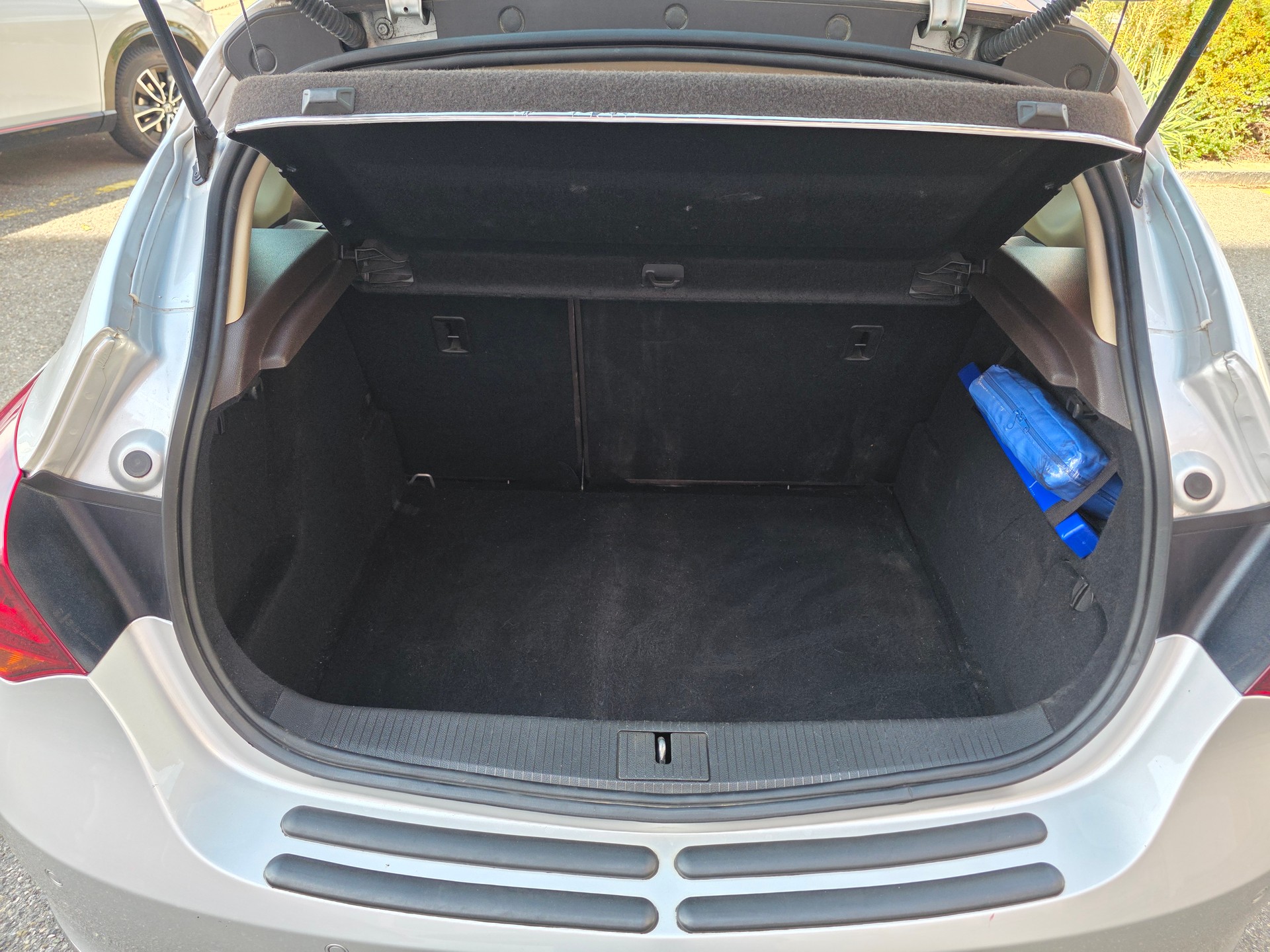 OPEL Astra 1.4i 16V Turbo Cosmo Automatic-image-17