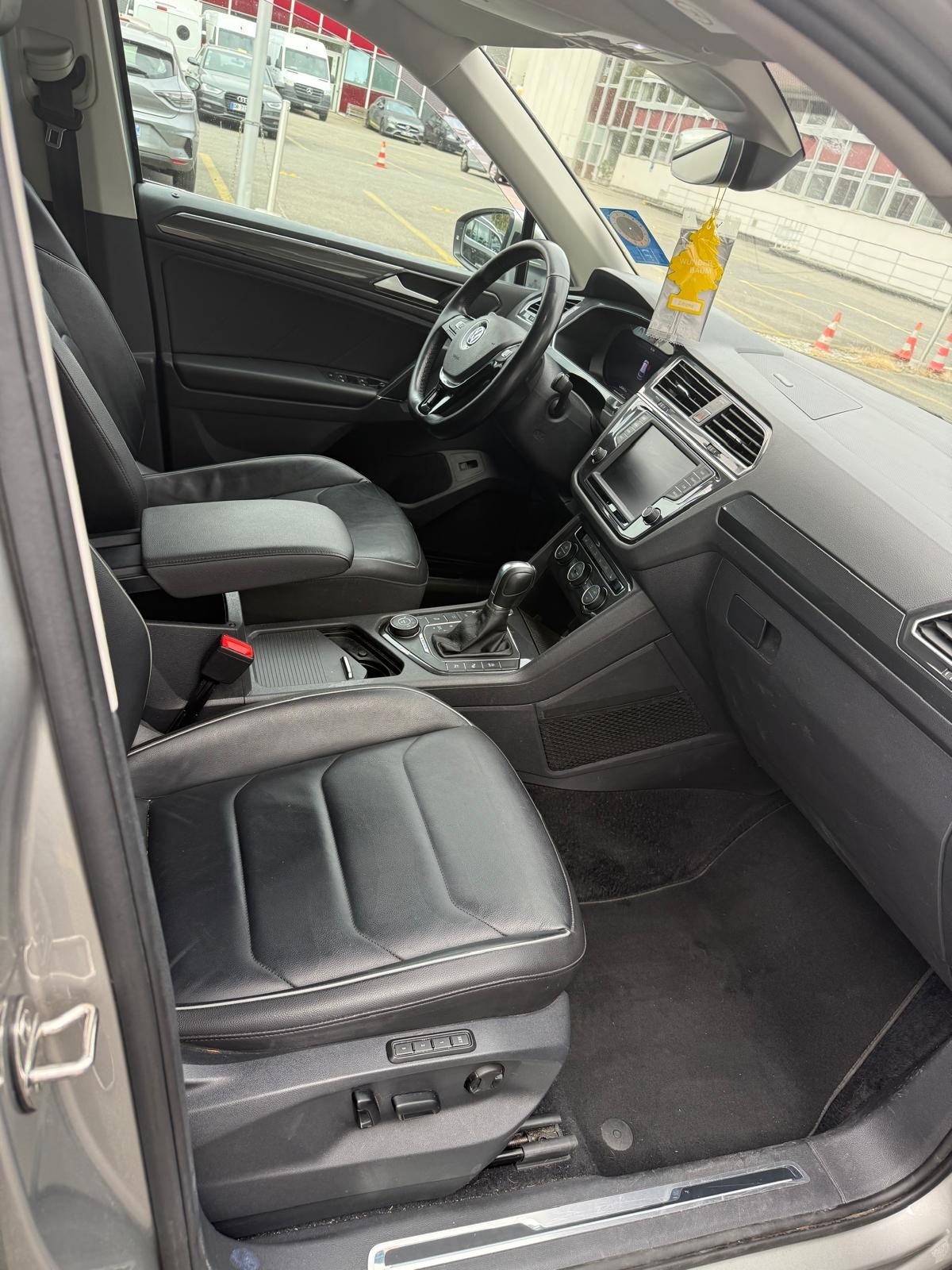 VW Tiguan 2.0TSI Comfortline 4Motion DSG-image-7